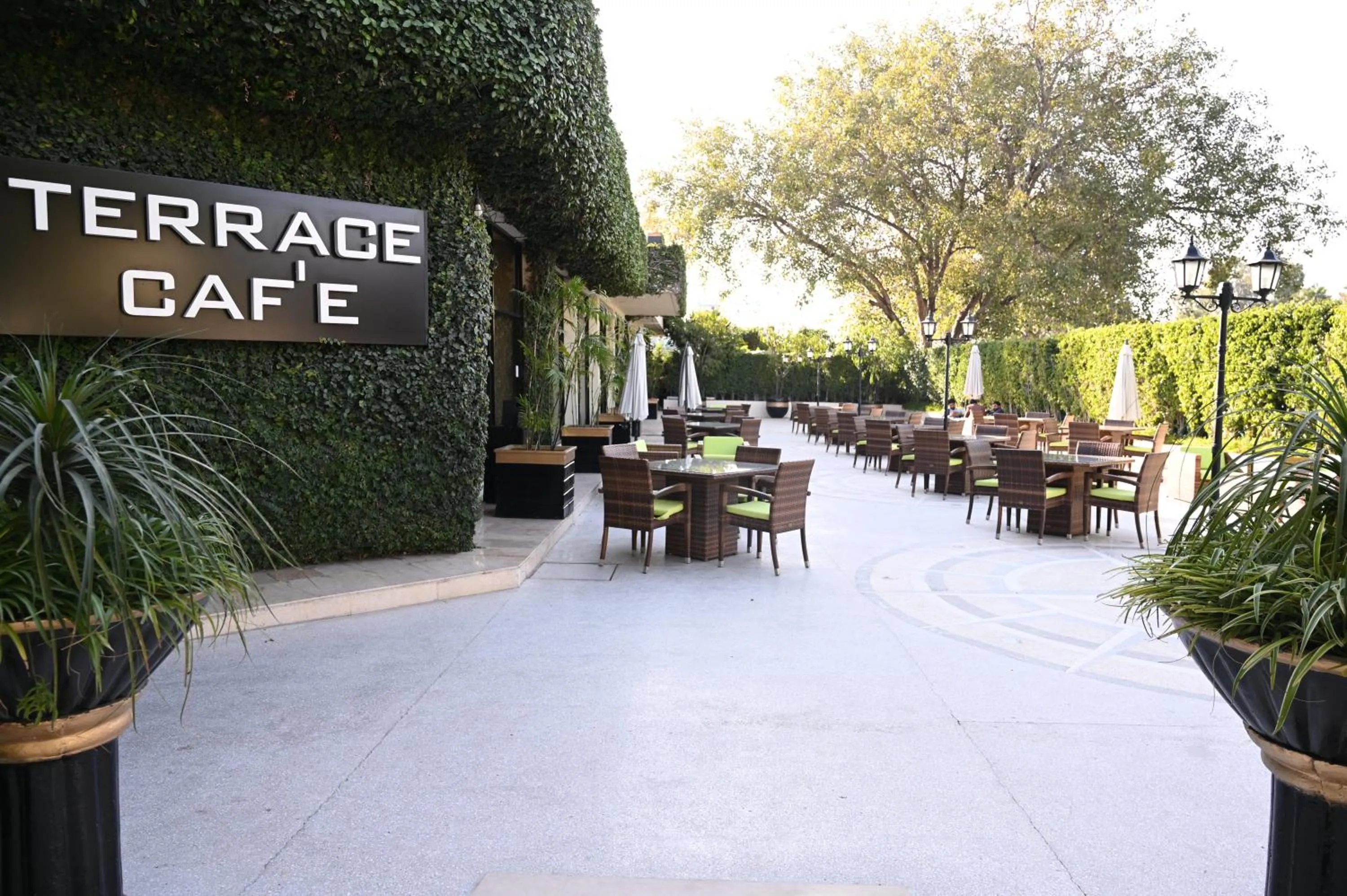 Restaurant/places to eat in Pearl Continental Hotel, Rawalpindi