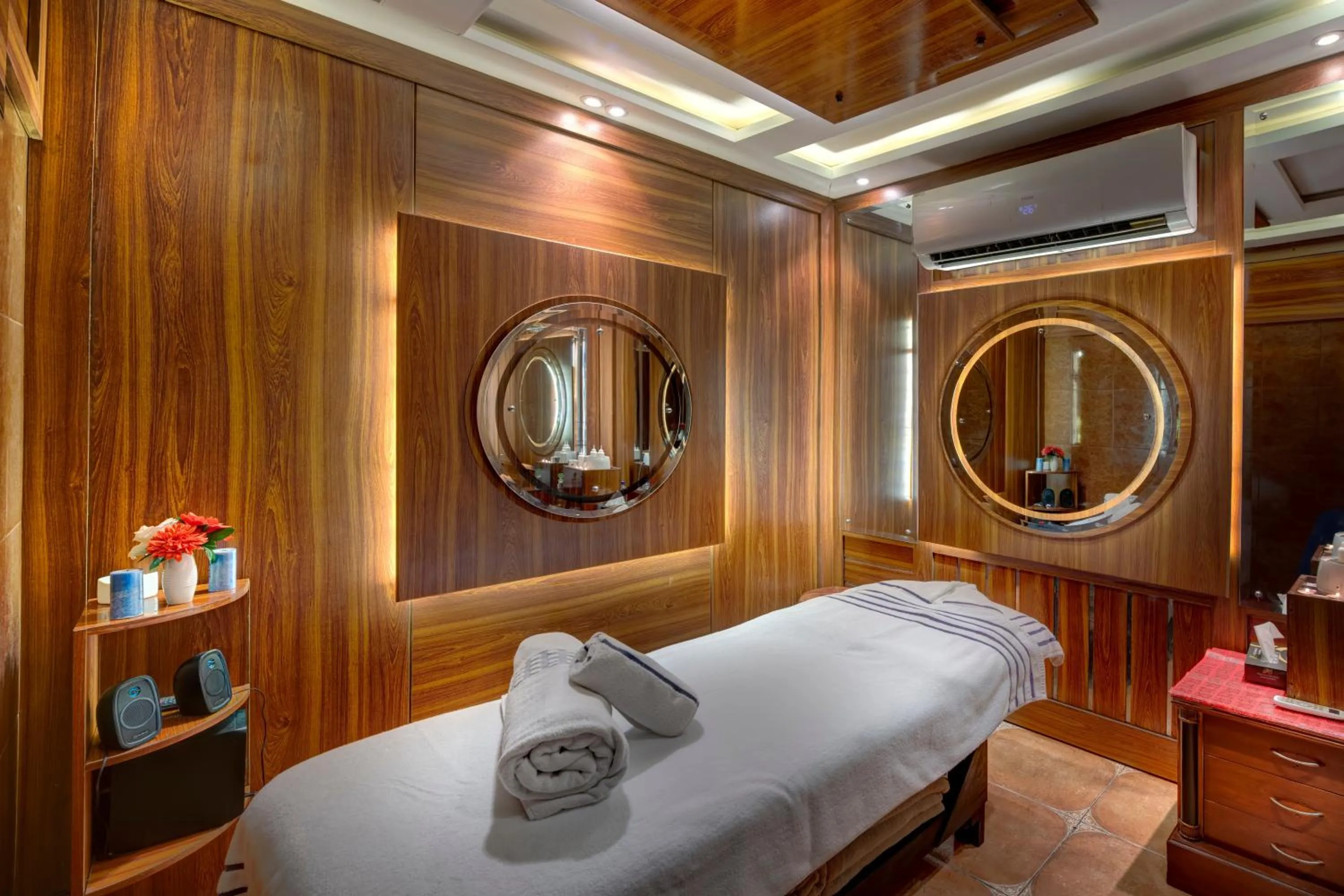 Spa and wellness centre/facilities, Bed in Pearl Continental Hotel, Rawalpindi