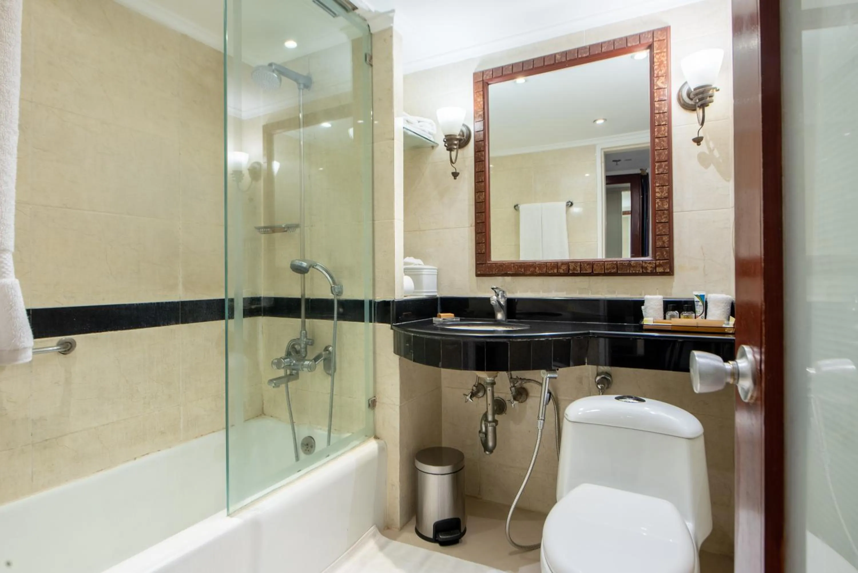 Toilet in Pearl Continental Hotel, Rawalpindi