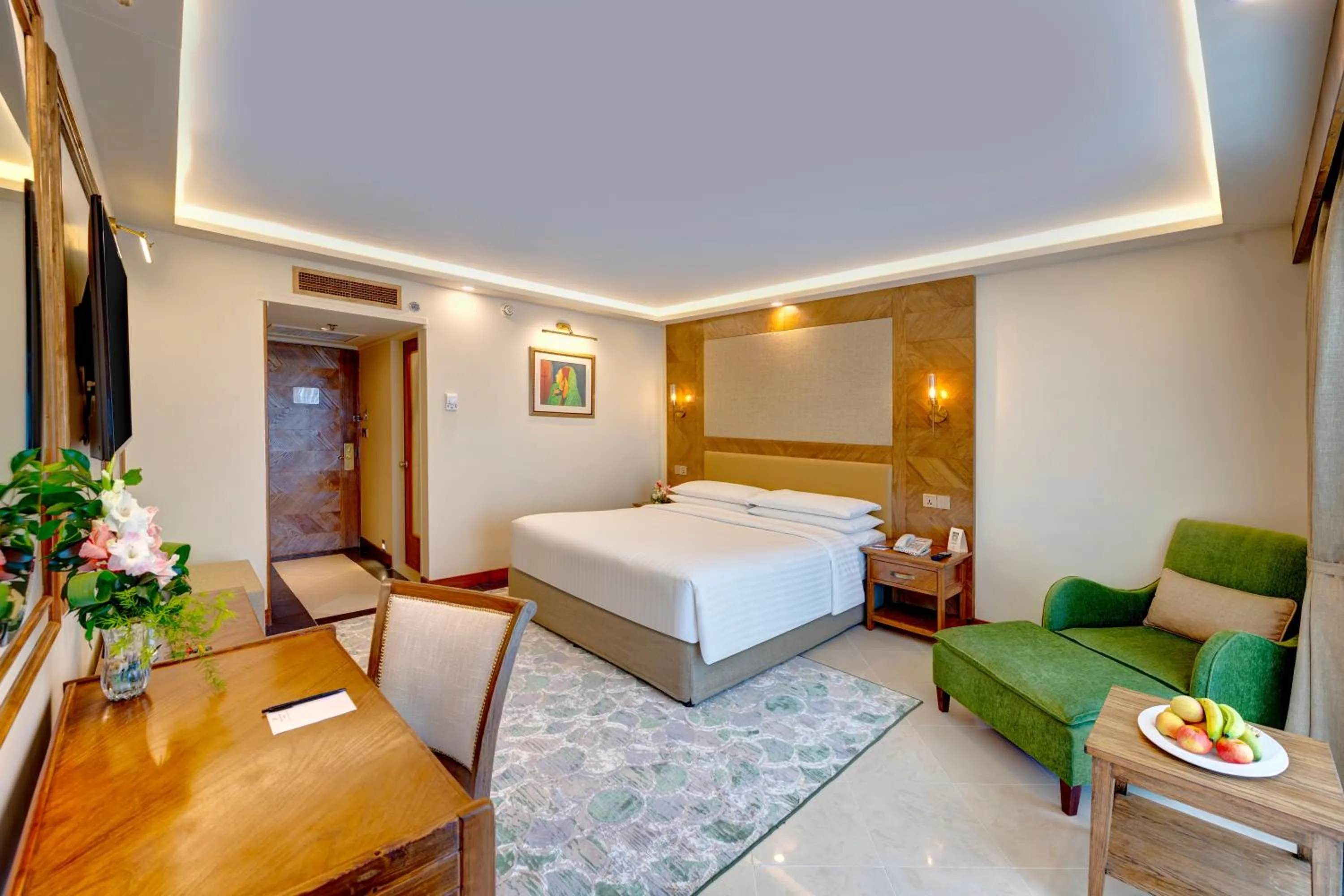 Bedroom, Bed in Pearl Continental Hotel, Rawalpindi