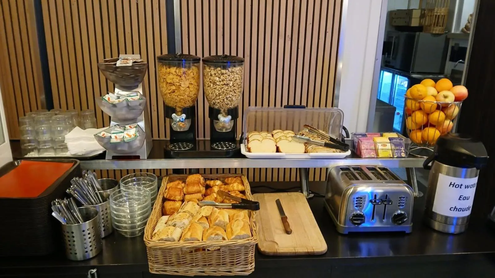 Buffet breakfast in Mary's Hotel République