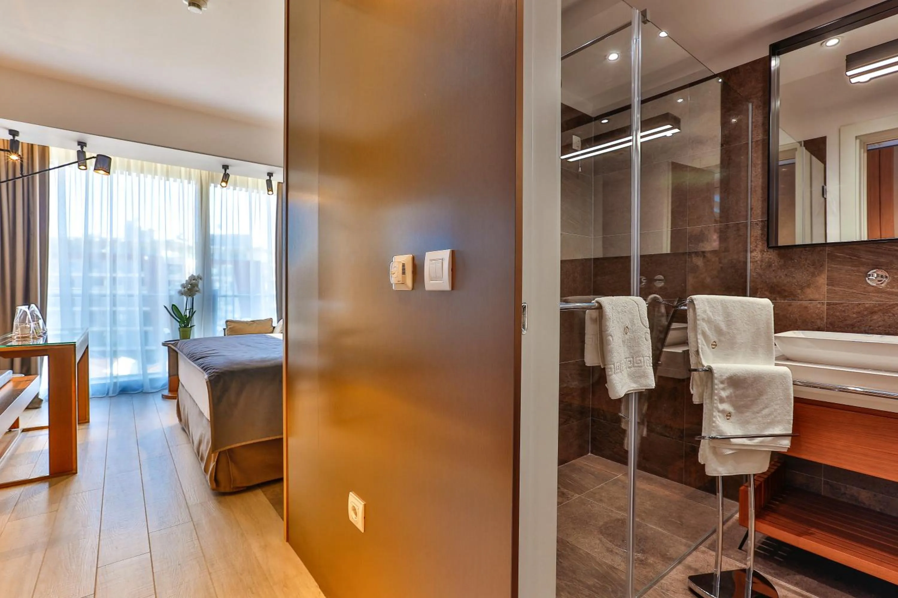 Shower in Hotel Fagus by Aycon