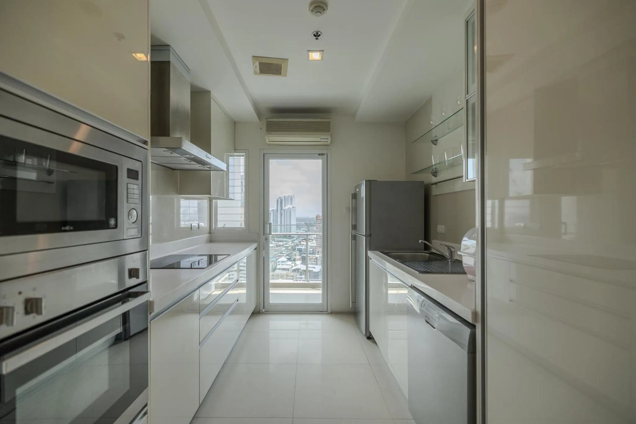Kitchen or kitchenette in GM Serviced Apartment
