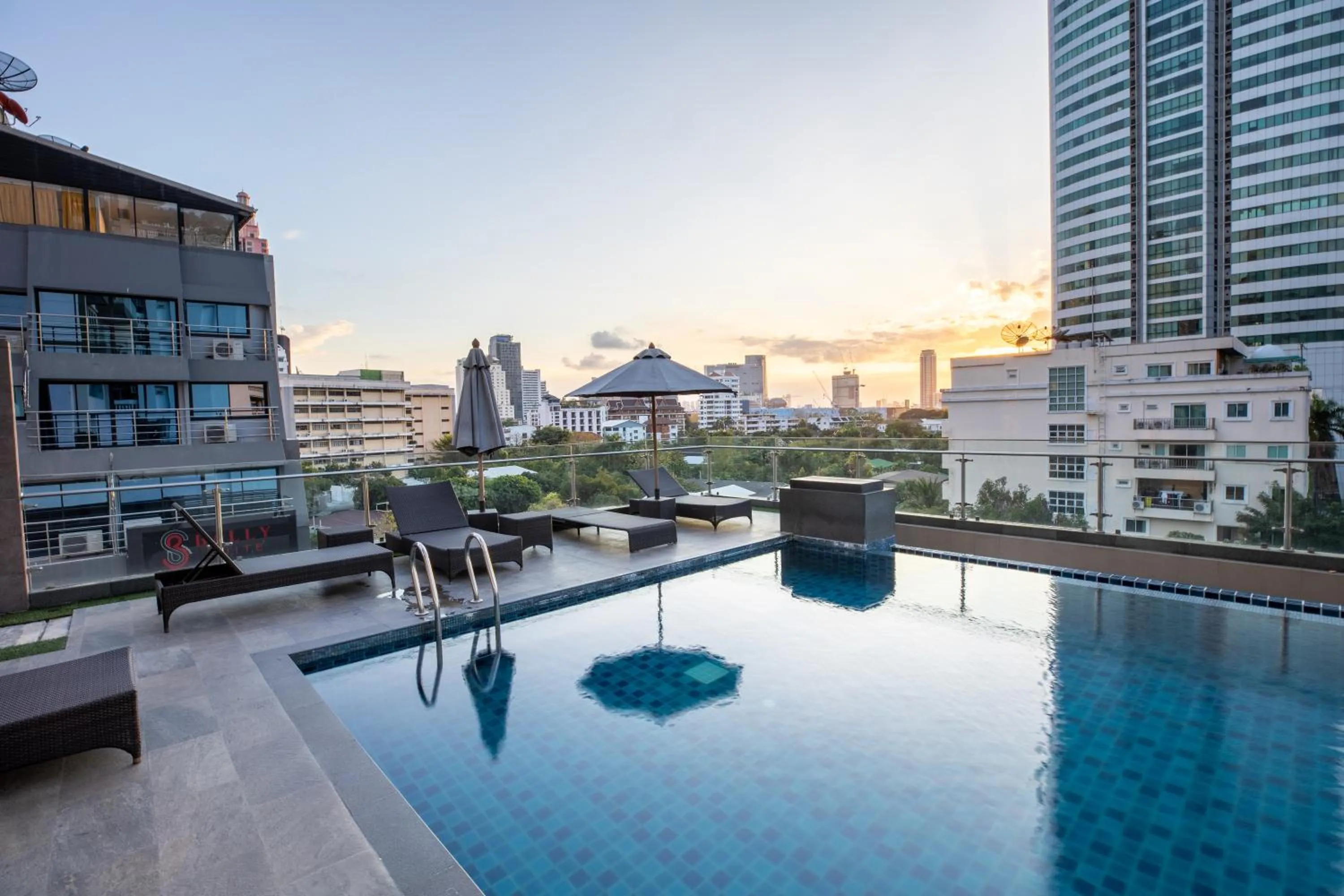 Swimming pool in GM Serviced Apartment