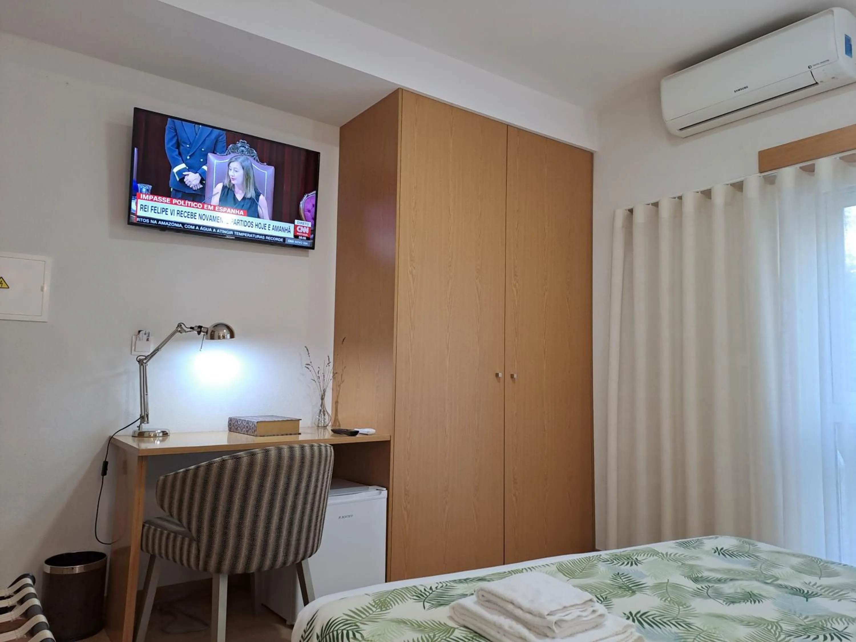 Seating area, Bed in Hotel SQUARE