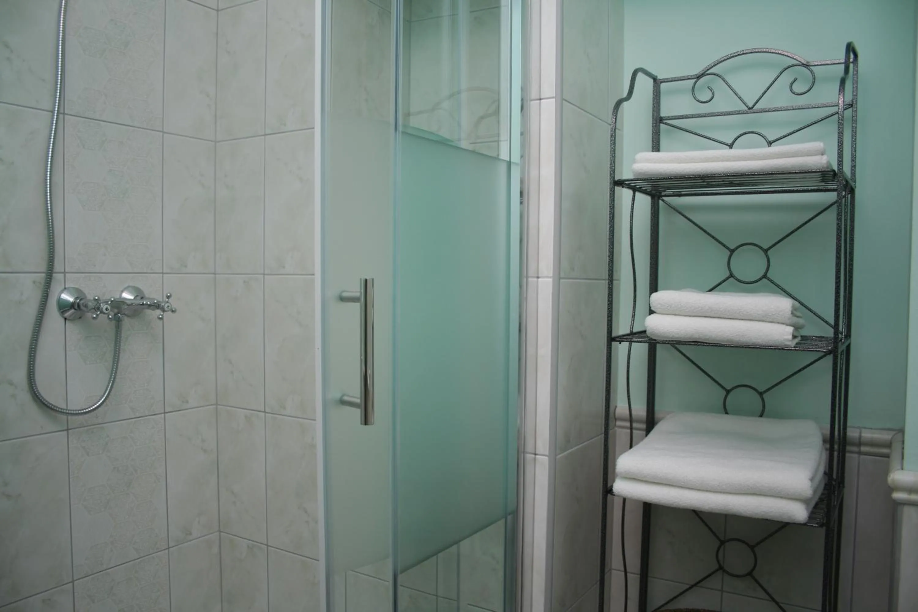 Bathroom in Banica Apartments & Rooms