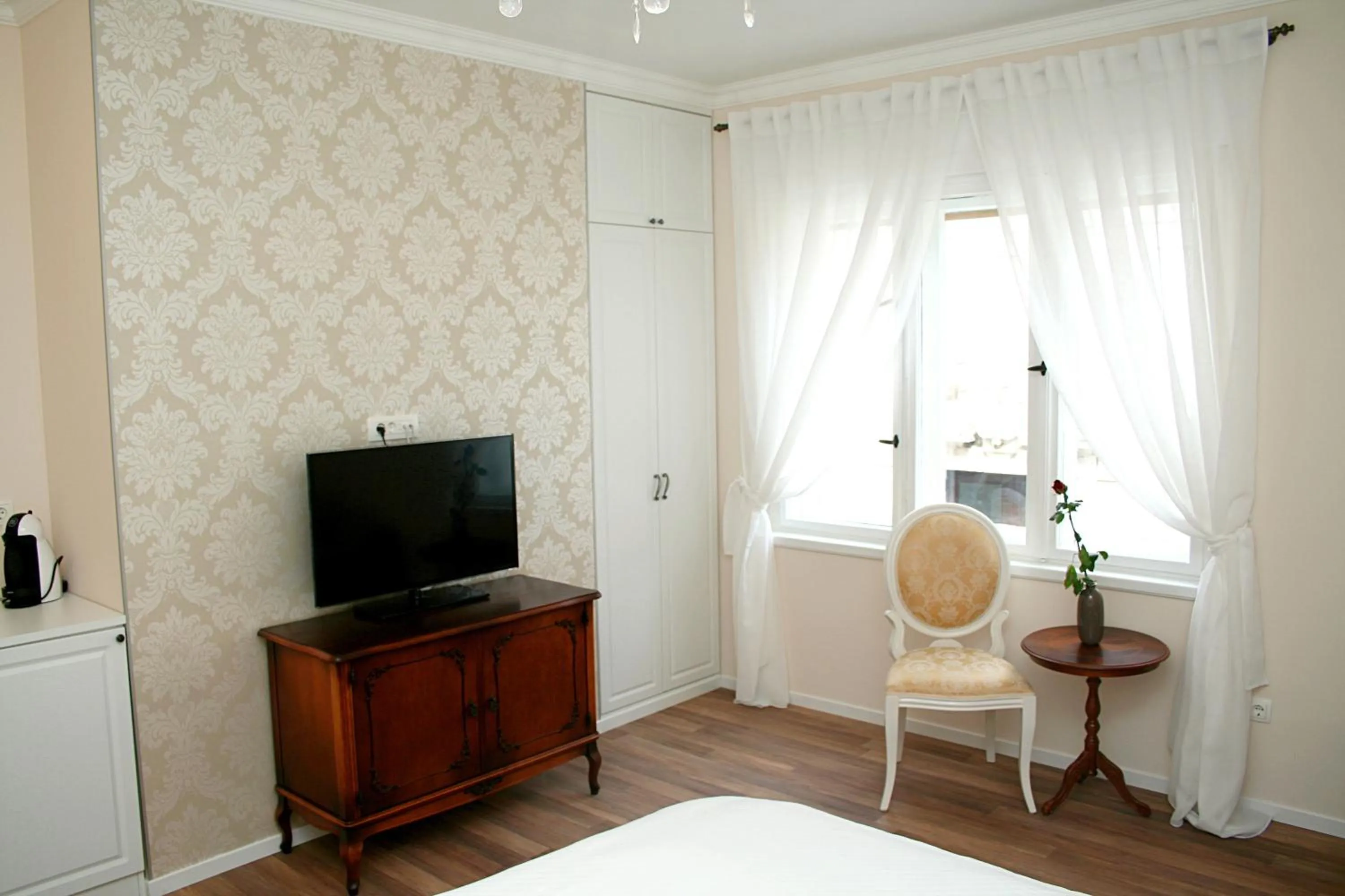 TV and multimedia, Bed in Banica Apartments & Rooms