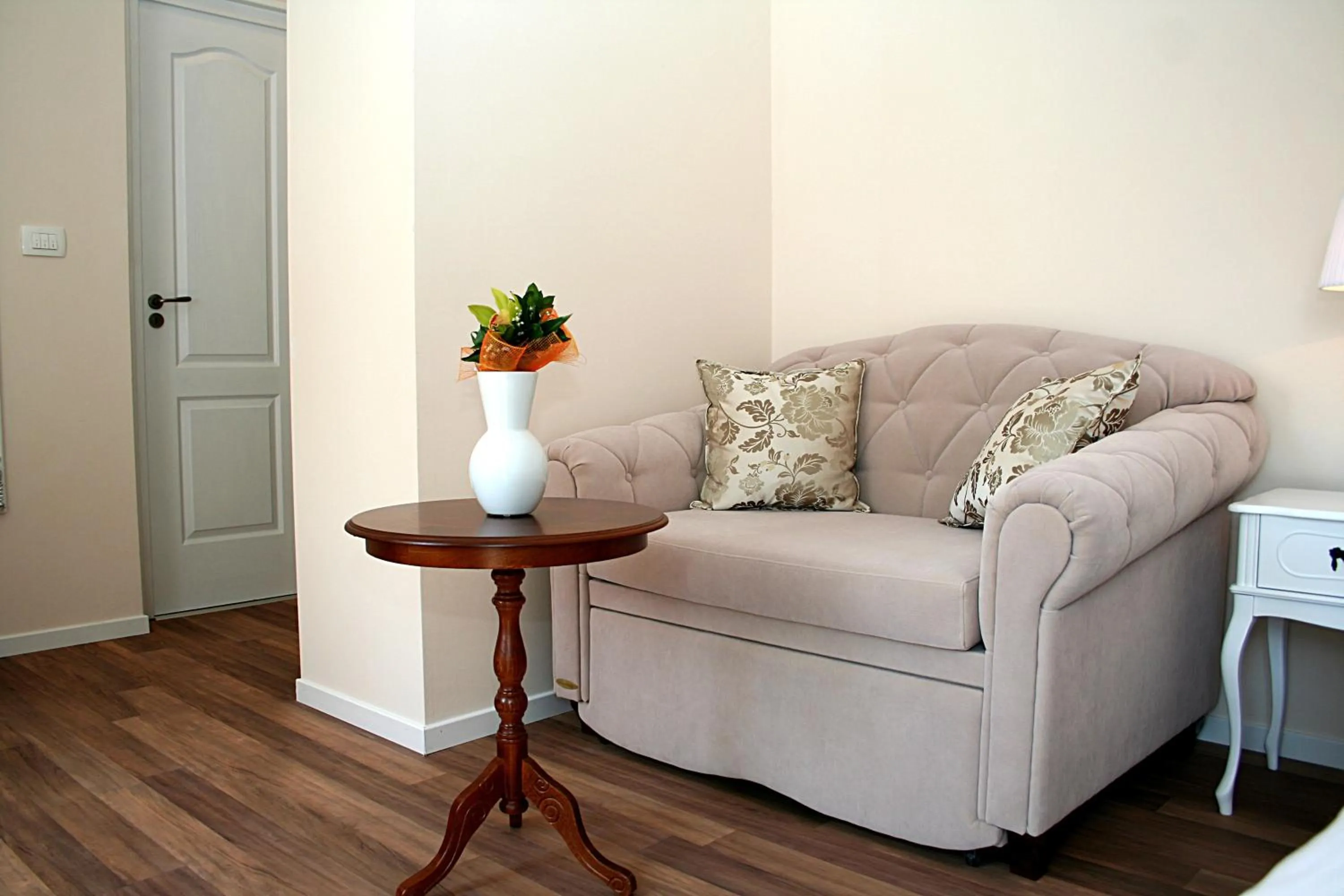 Seating area in Banica Apartments & Rooms