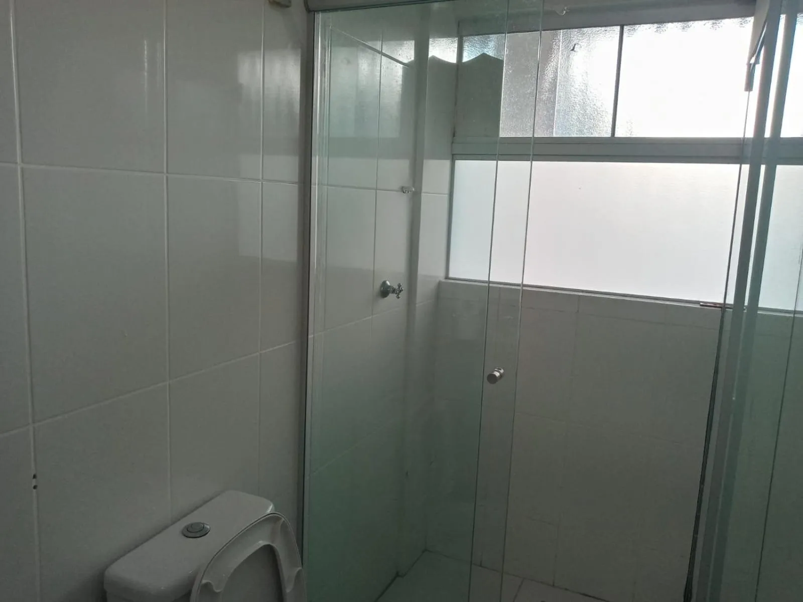 MOISES IMOVEIS Lacquas diROMA 10PESSOAS CALDAS NOVAS