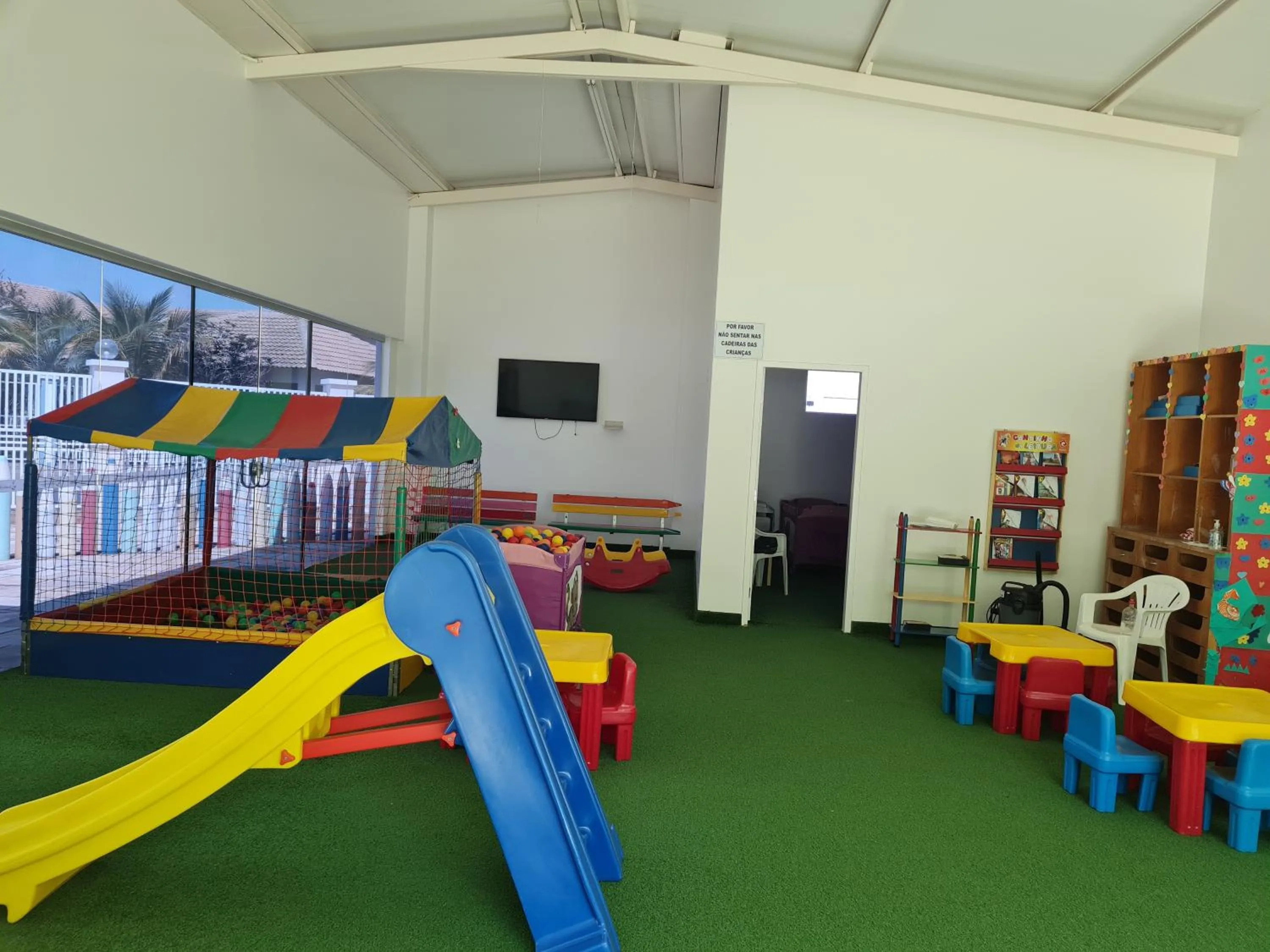 MOISES IMOVEIS Lacquas diROMA 10PESSOAS CALDAS NOVAS