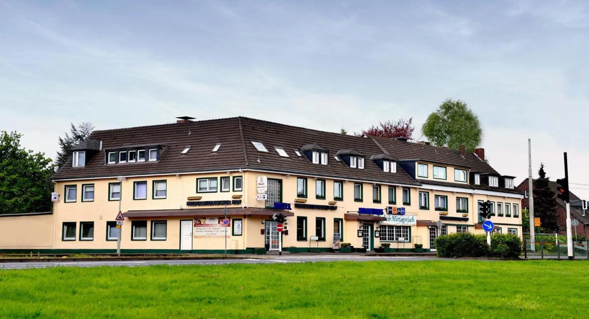 Property building in Hotel Celina Niederrheinischer Hof