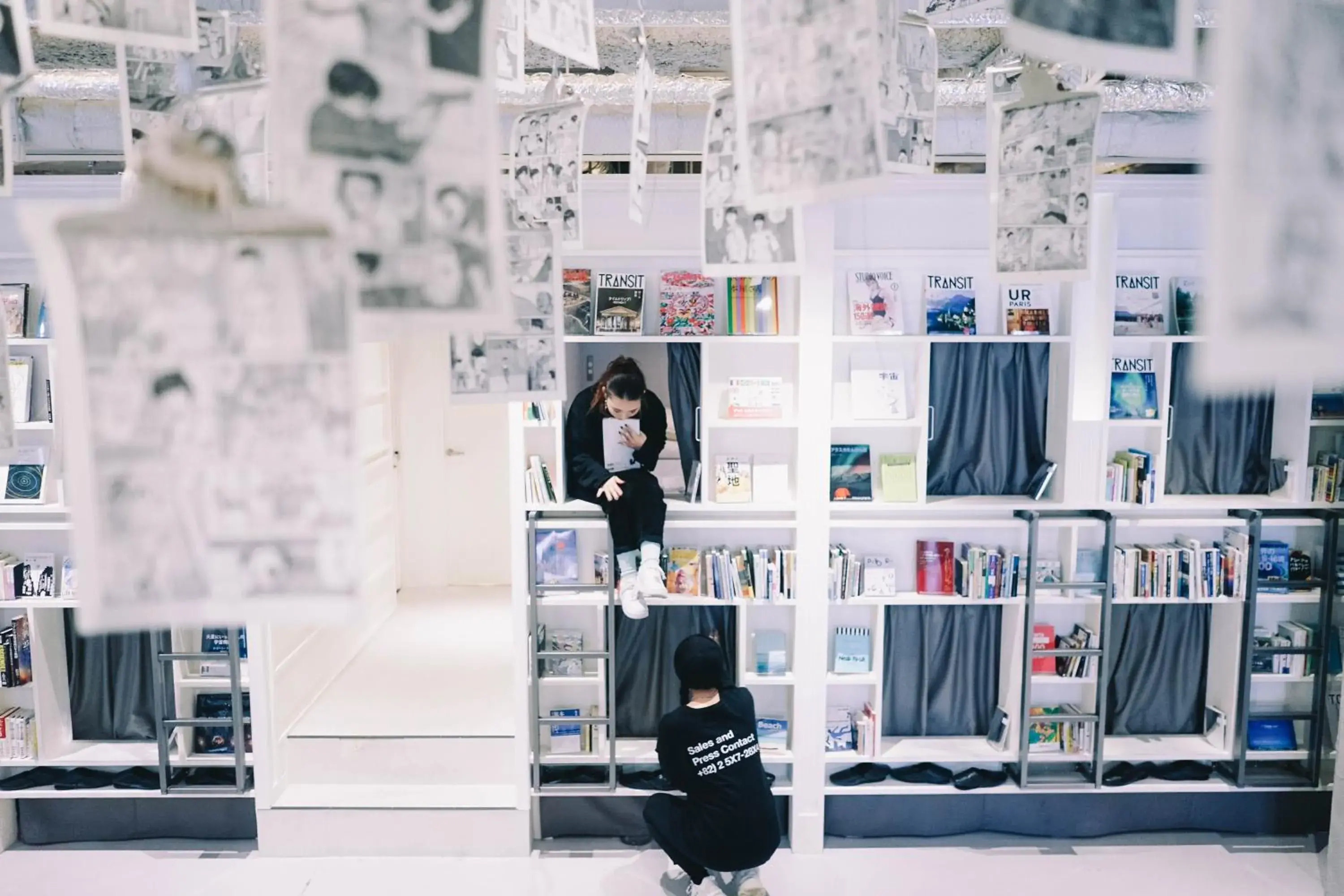 Adjoining Room in BOOK AND BED TOKYO Shinsaibashi Adjoining Room in BOOK AND BED TOKYO Shinsaibashi