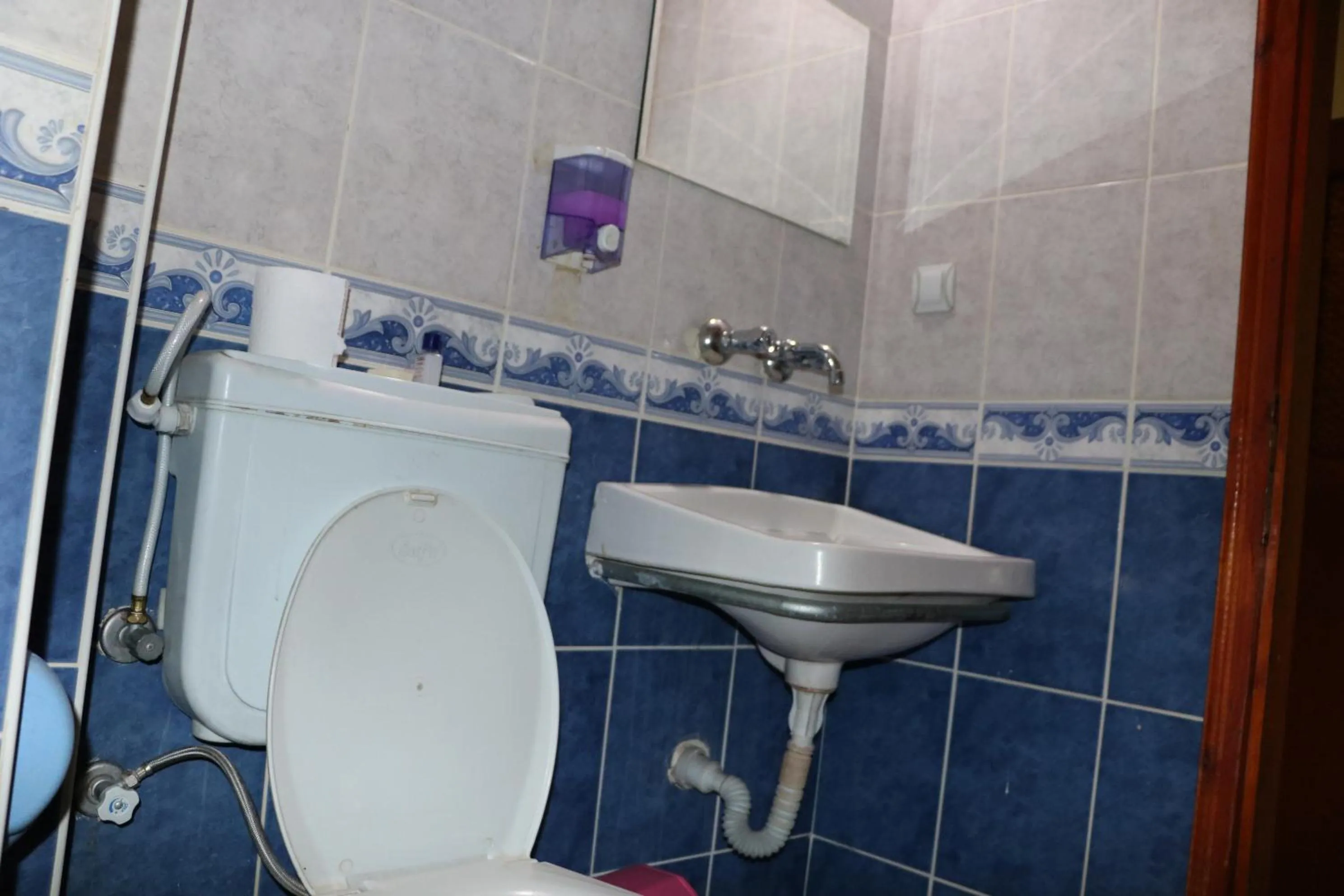 Bathroom in Talaslioglu Hotel