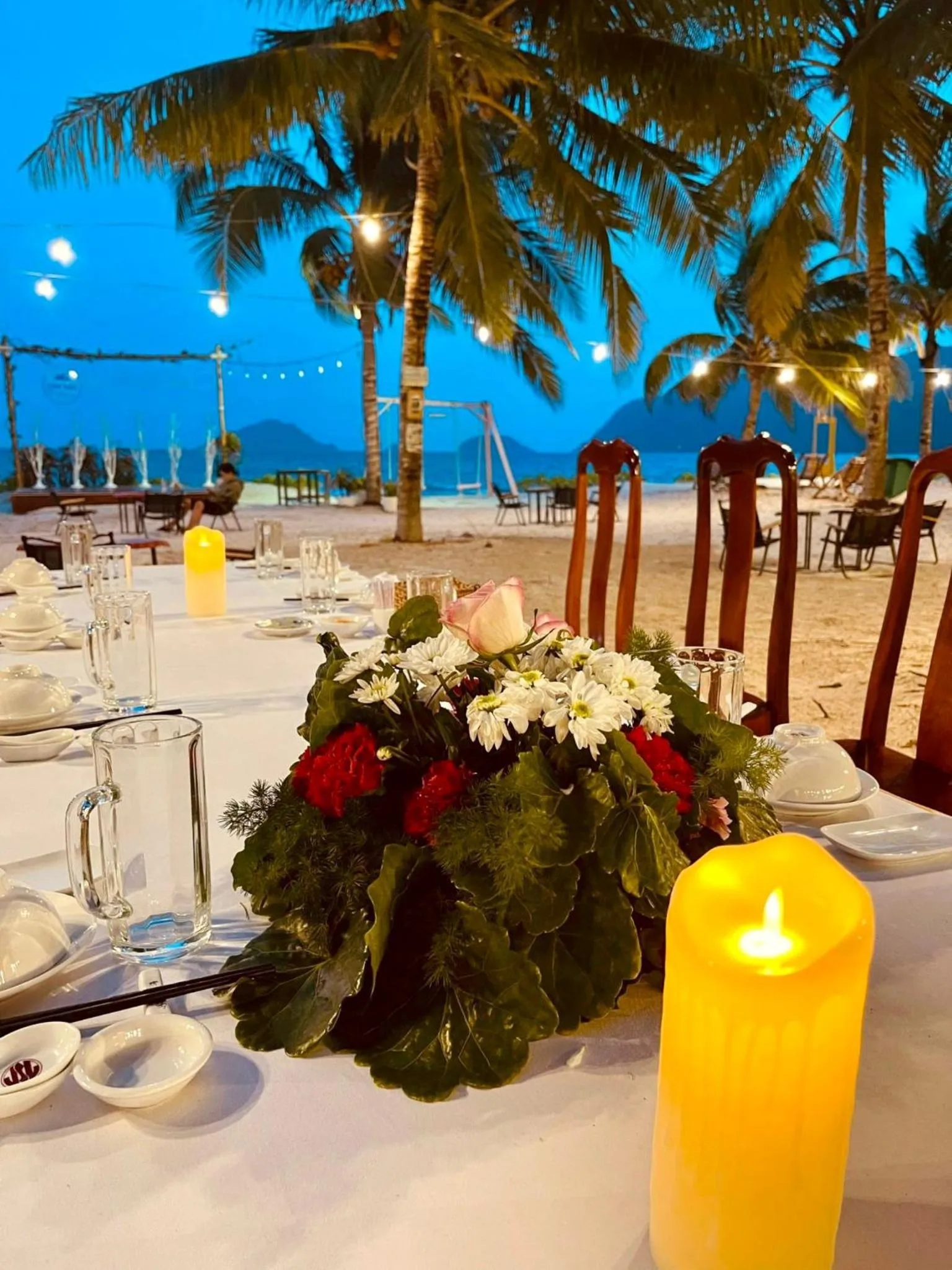 Restaurant/places to eat in Tan Son Nhat Con Dao Resort