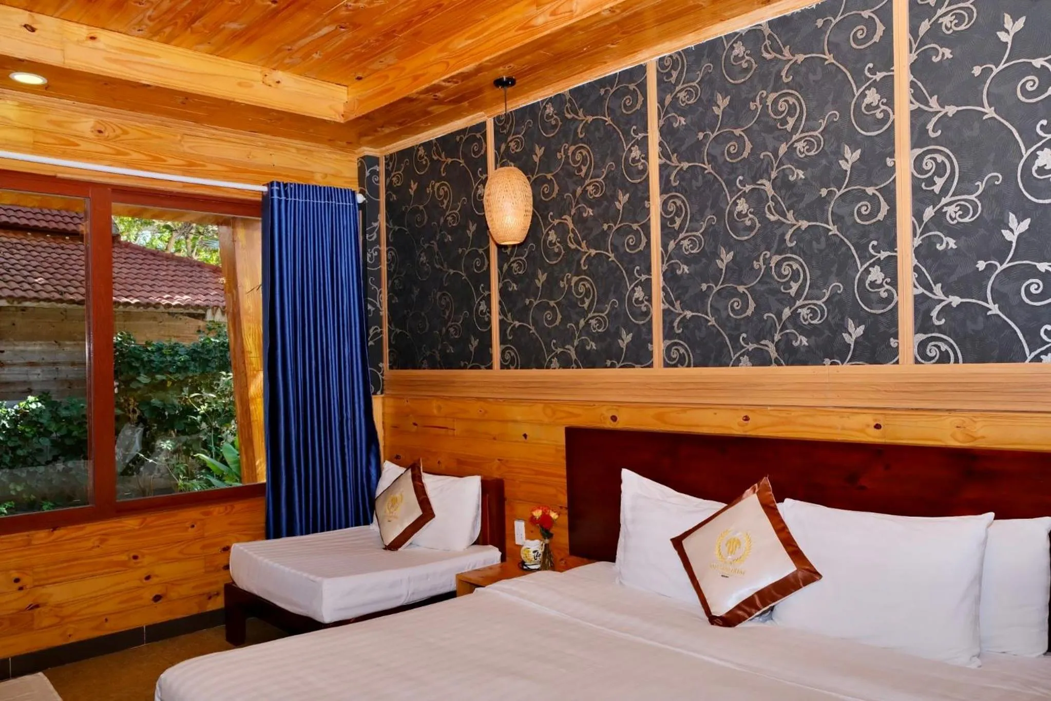 Bedroom, Bed in Tan Son Nhat Con Dao Resort