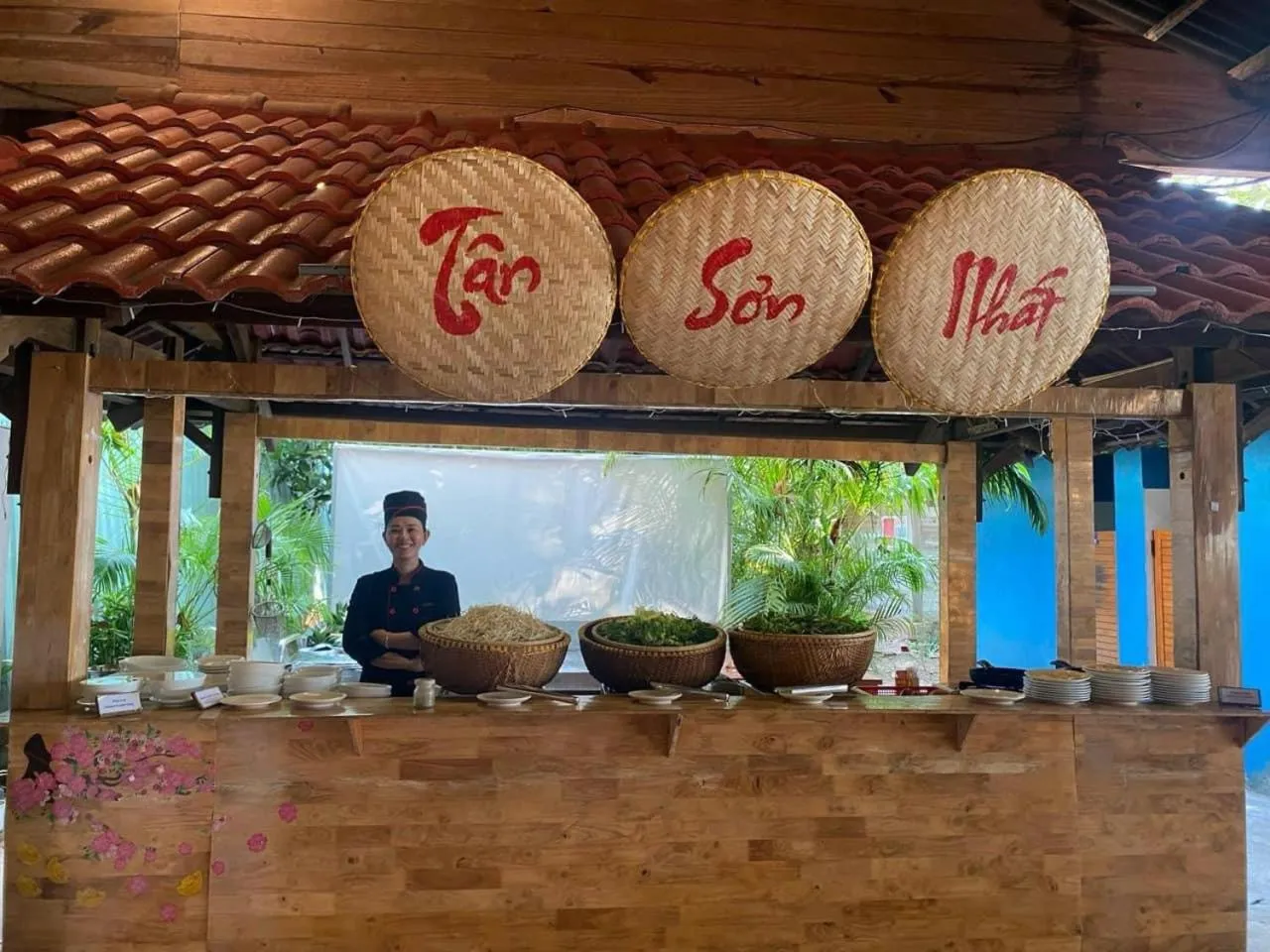 Restaurant/places to eat in Tan Son Nhat Con Dao Resort
