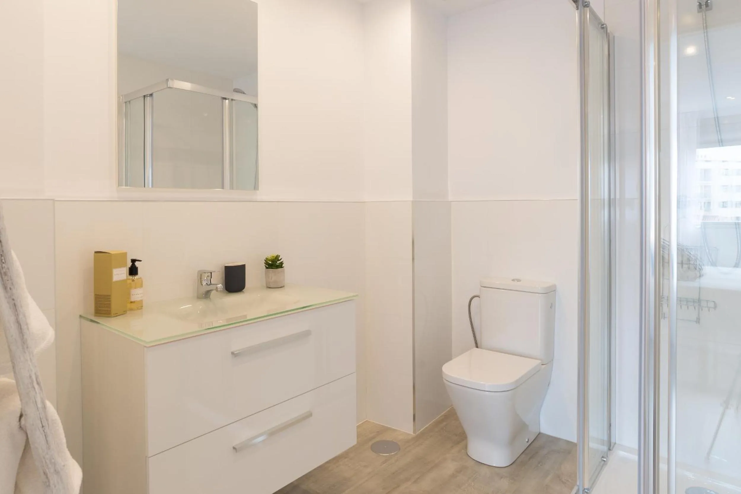 Other in Urbe10 Angel Ganivet 2 Bedrooms Apartment