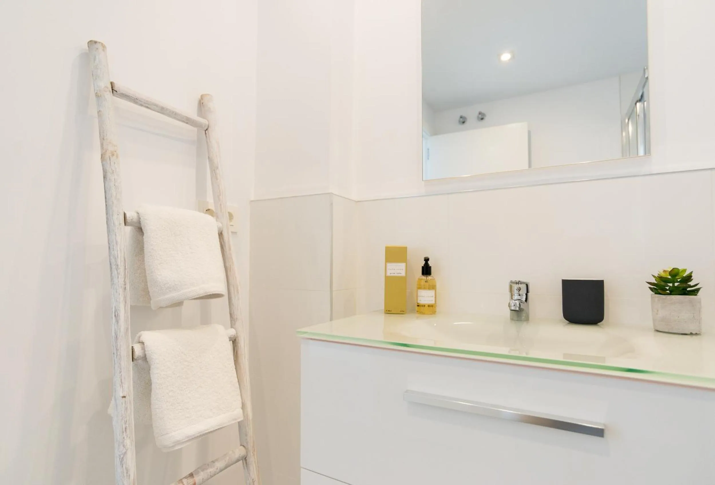 Other in Urbe10 Angel Ganivet 2 Bedrooms Apartment