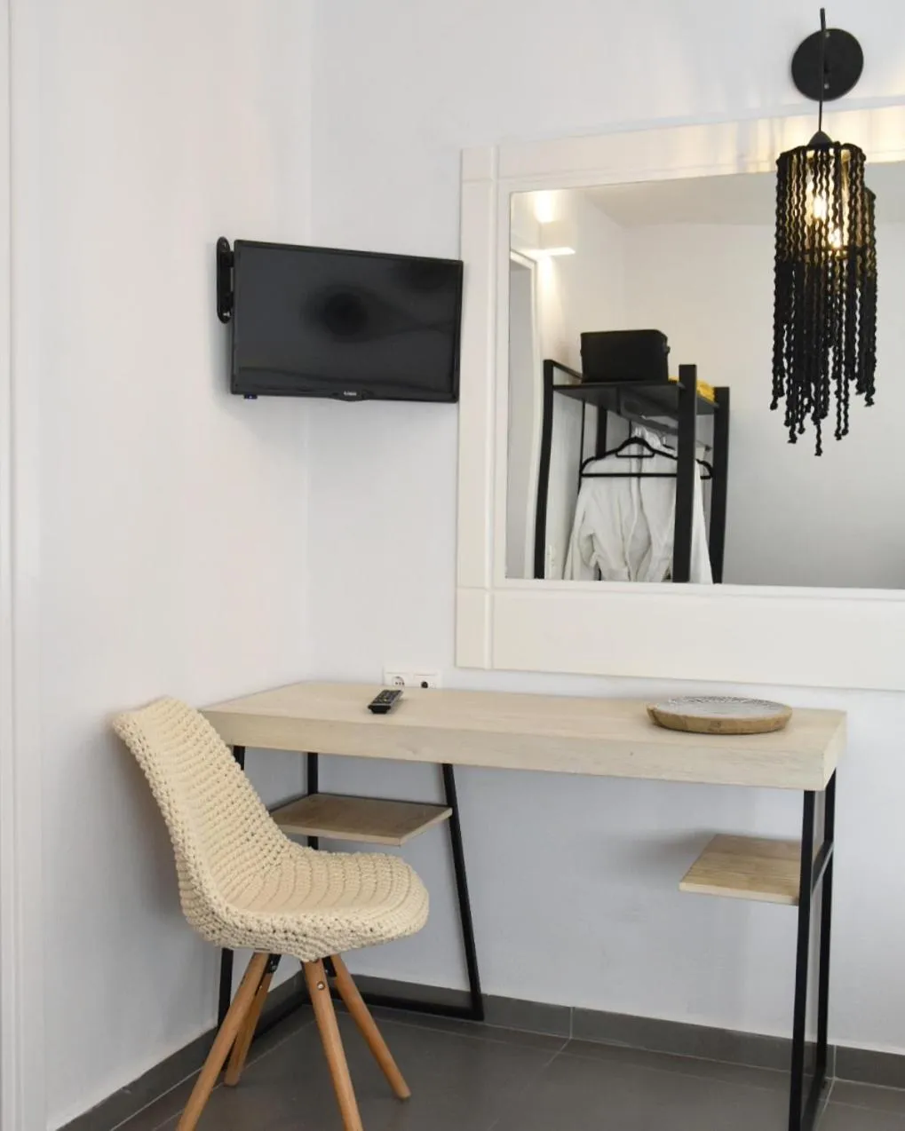 TV and multimedia in Angelos Design Suites