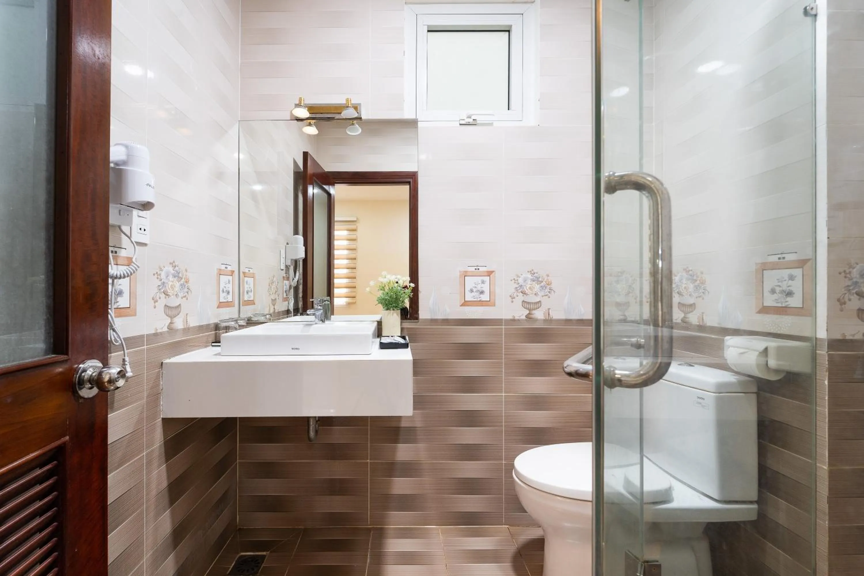 Shower in Bella VT Hotel - Bãi Sau Vũng Tàu