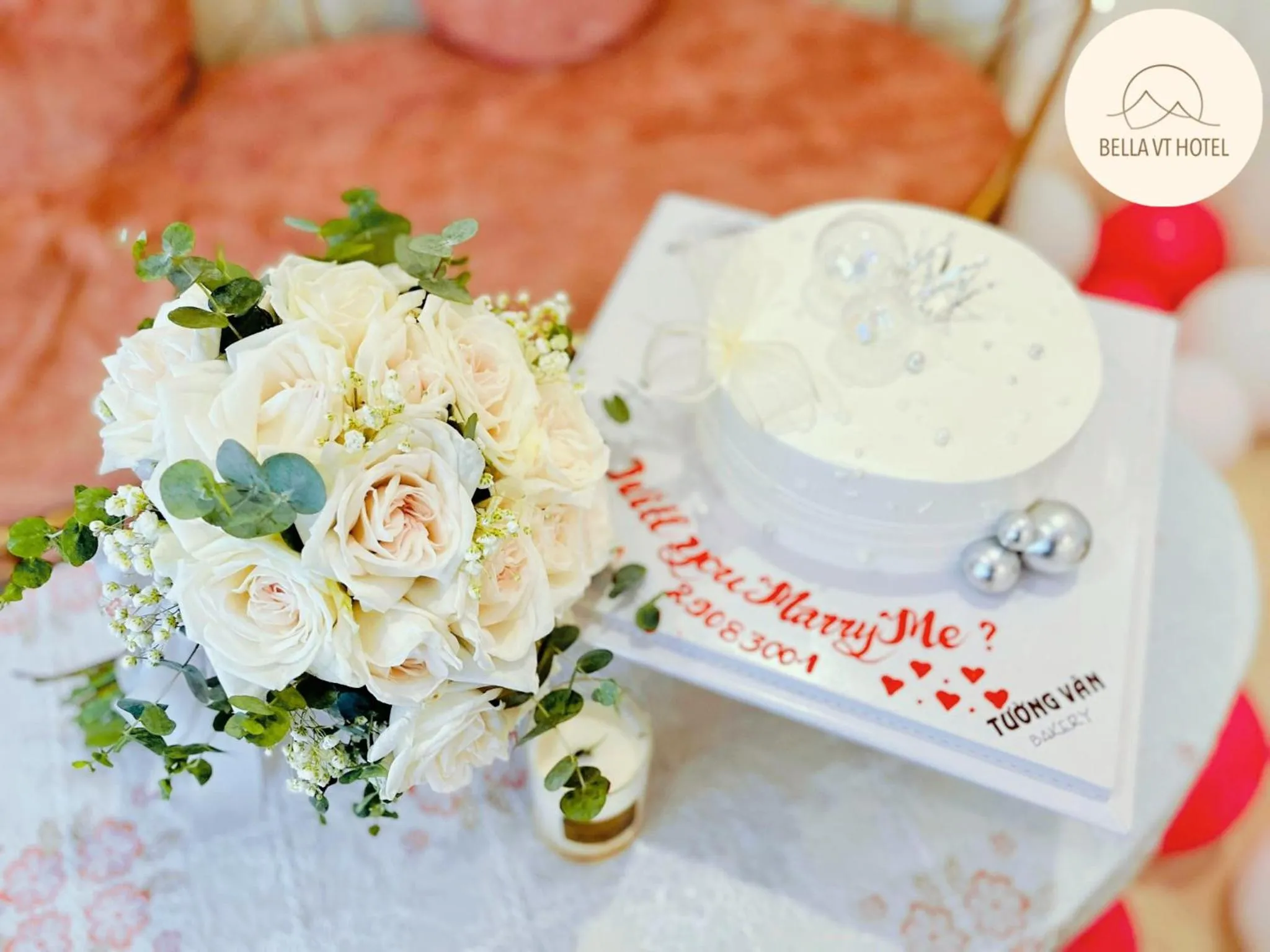 Restaurant/places to eat in BELLA VT HOTEL