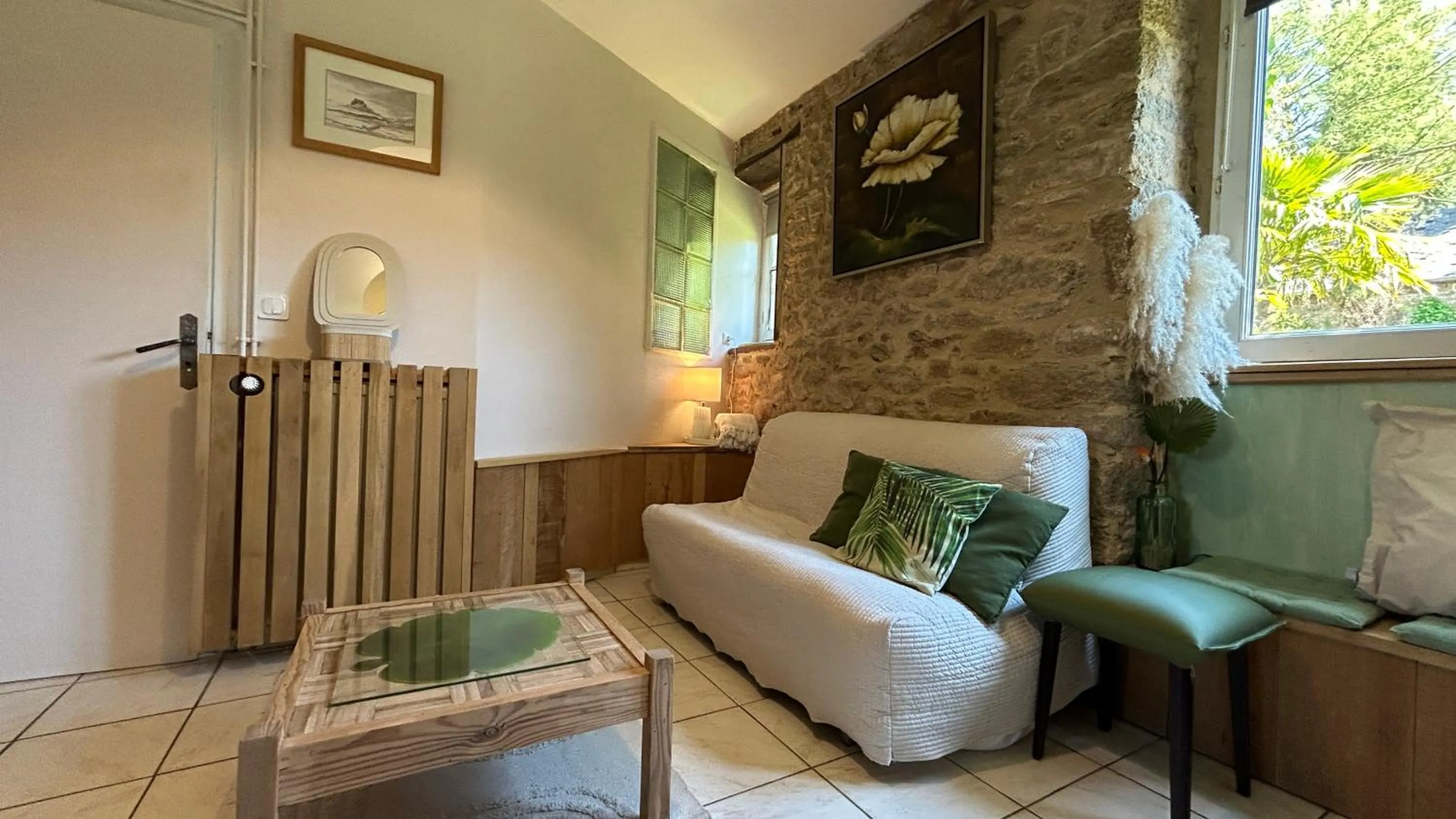 Living room in Chambres d'Hôtes du Manoir du Haut Salmon
