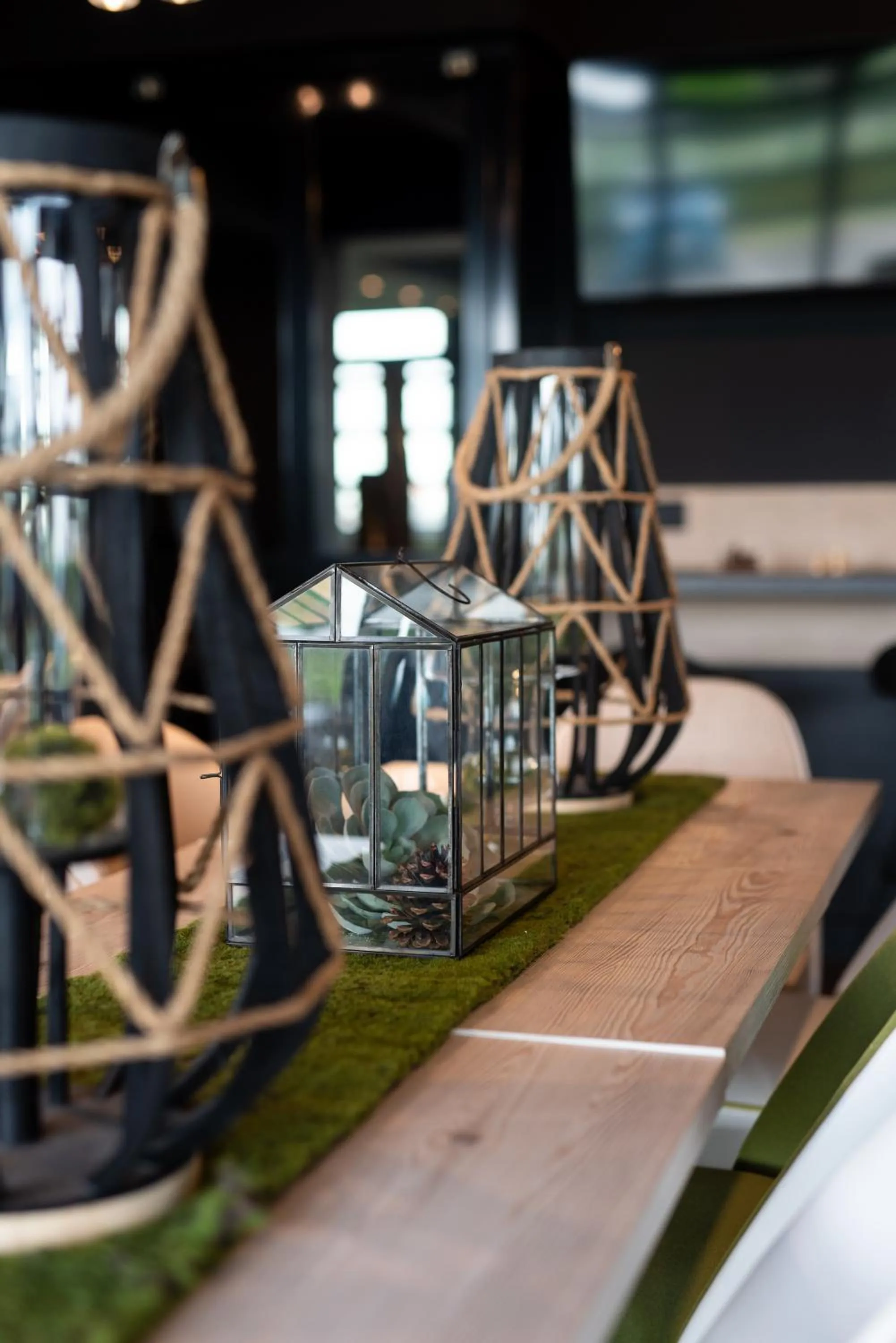 Decorative detail in Kyriad Crepy En Valois