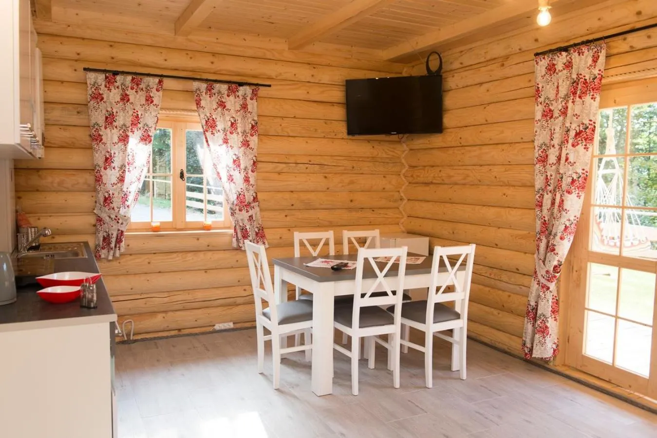 TV and multimedia in Cicha Polana