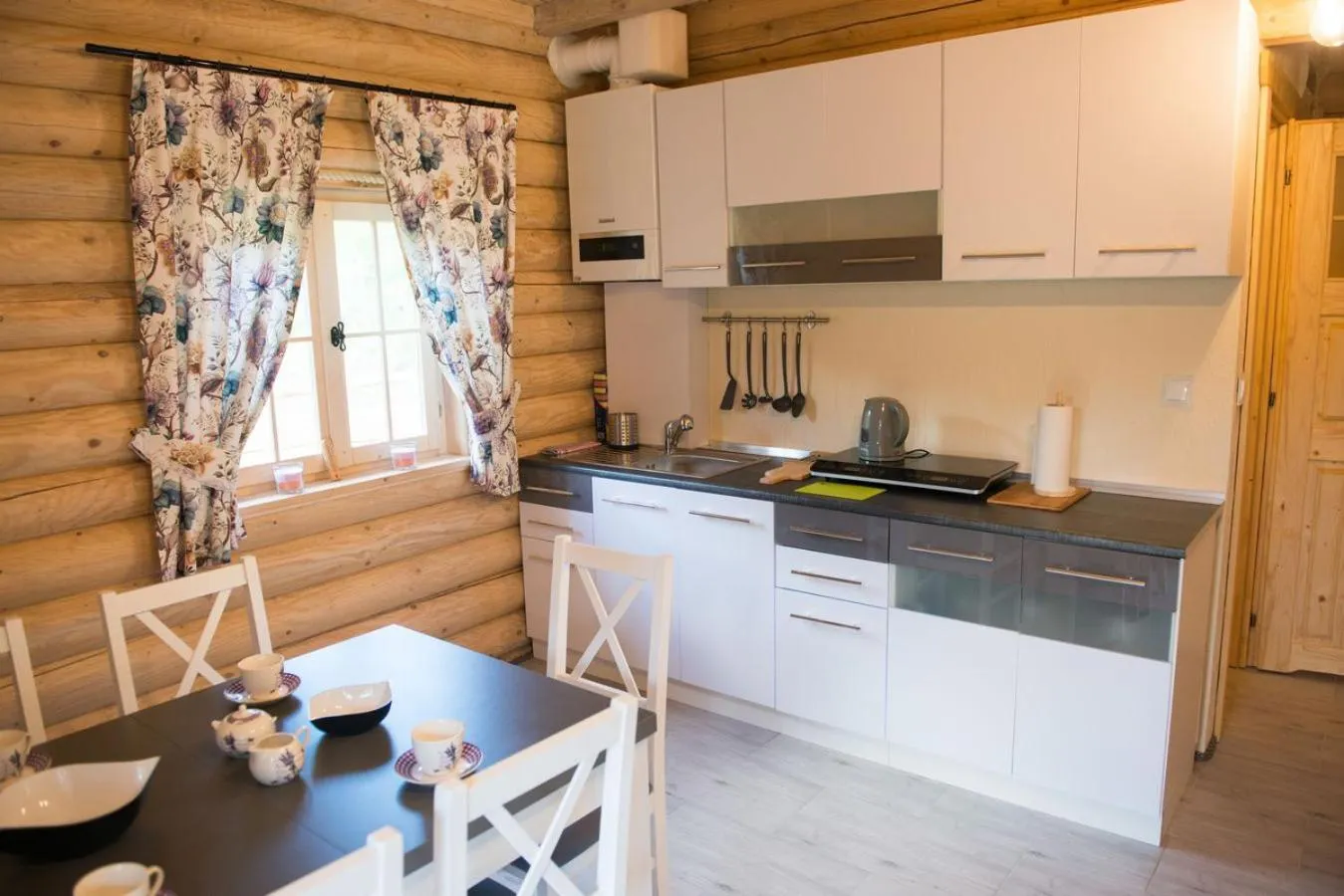 Dining area in Cicha Polana