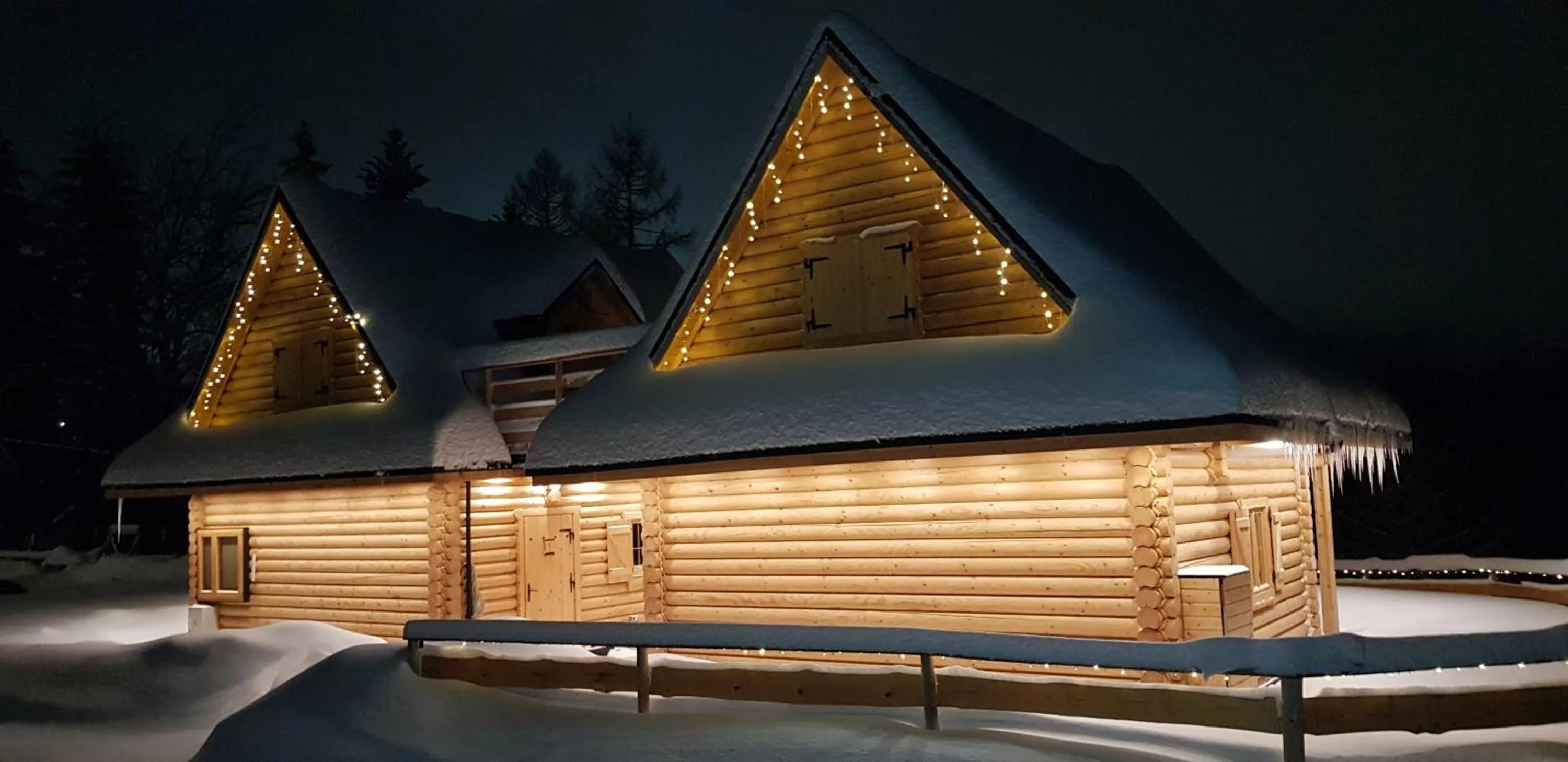 Property building in Cicha Polana