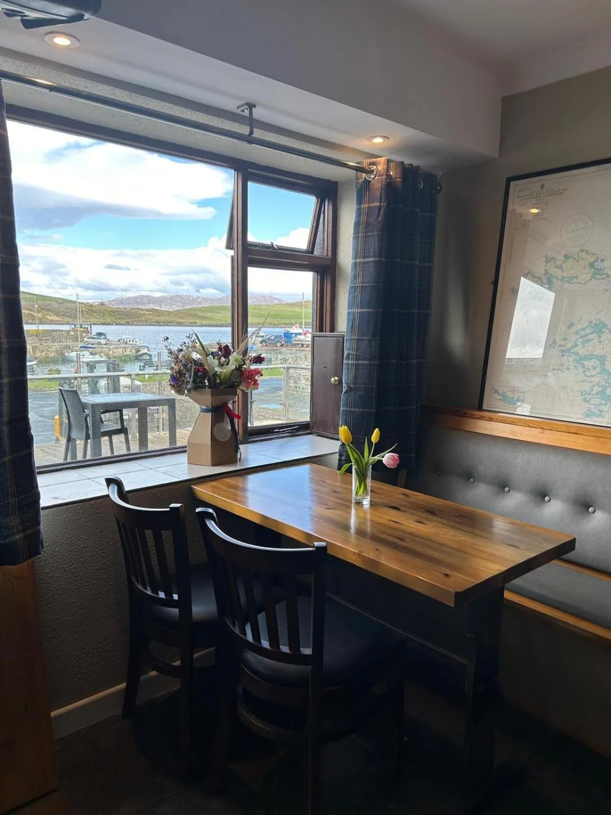 Natural landscape in Oliver's Seafood Bar