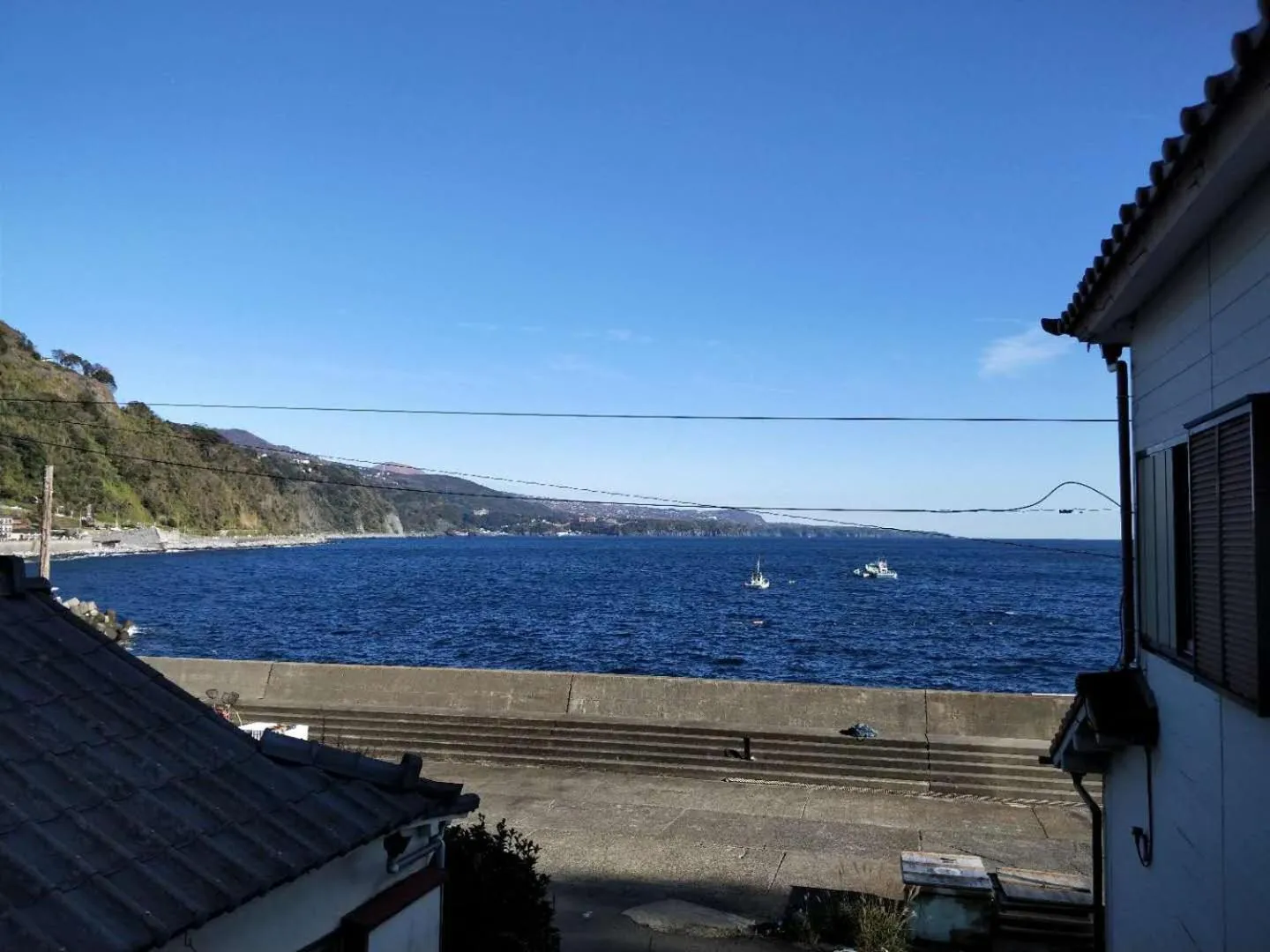 Izu Hokkawa Seaside Guesthouse 伊豆北川の家