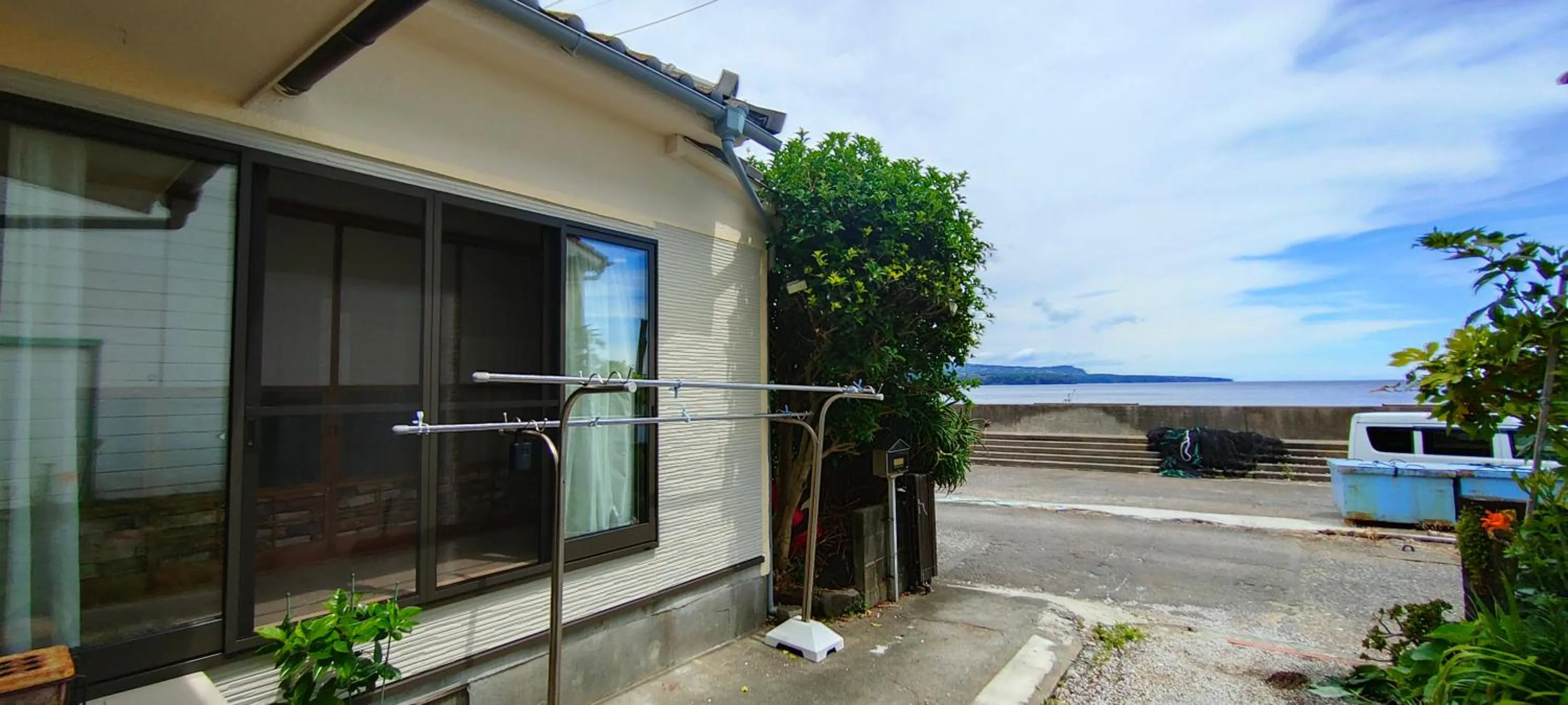 Izu Hokkawa Seaside Guesthouse 伊豆北川の家