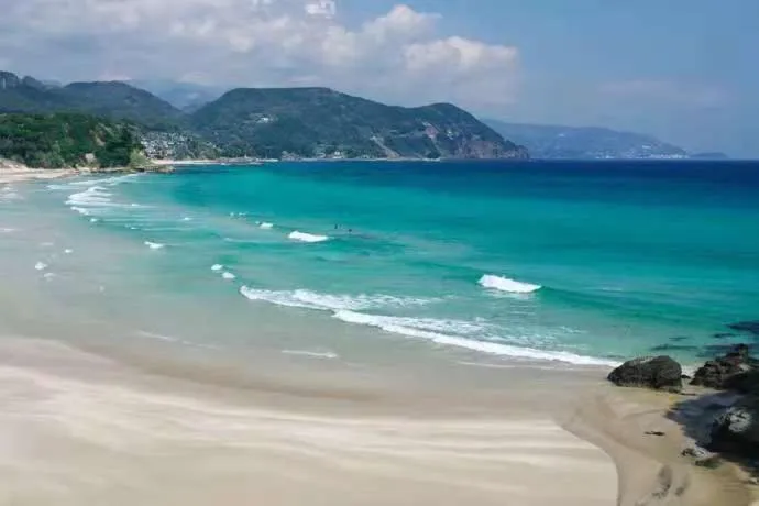 Izu Hokkawa Seaside Guesthouse 伊豆北川の家