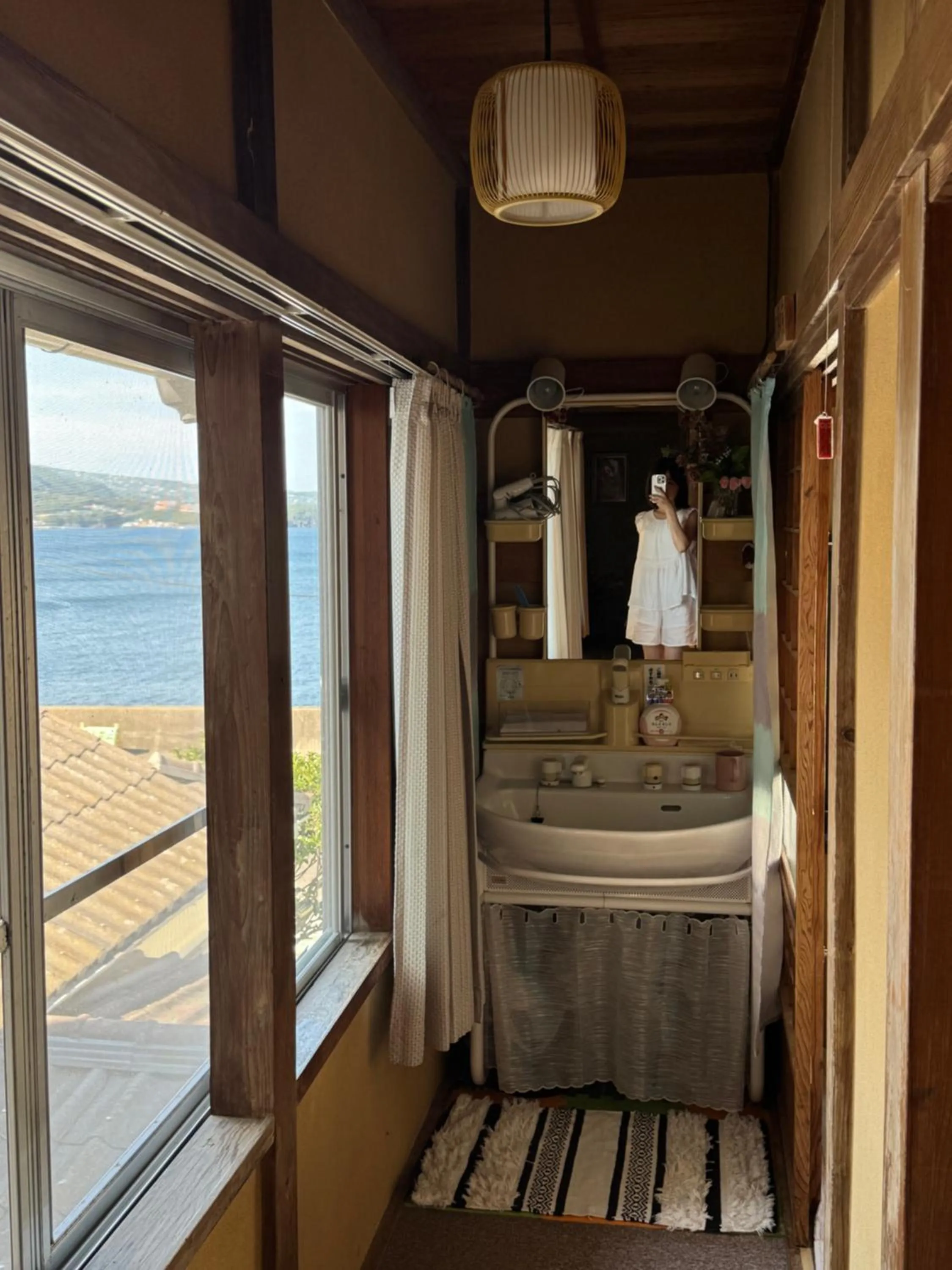 Bed in Izu Hokkawa Seaside Guesthouse 伊豆北川の家
