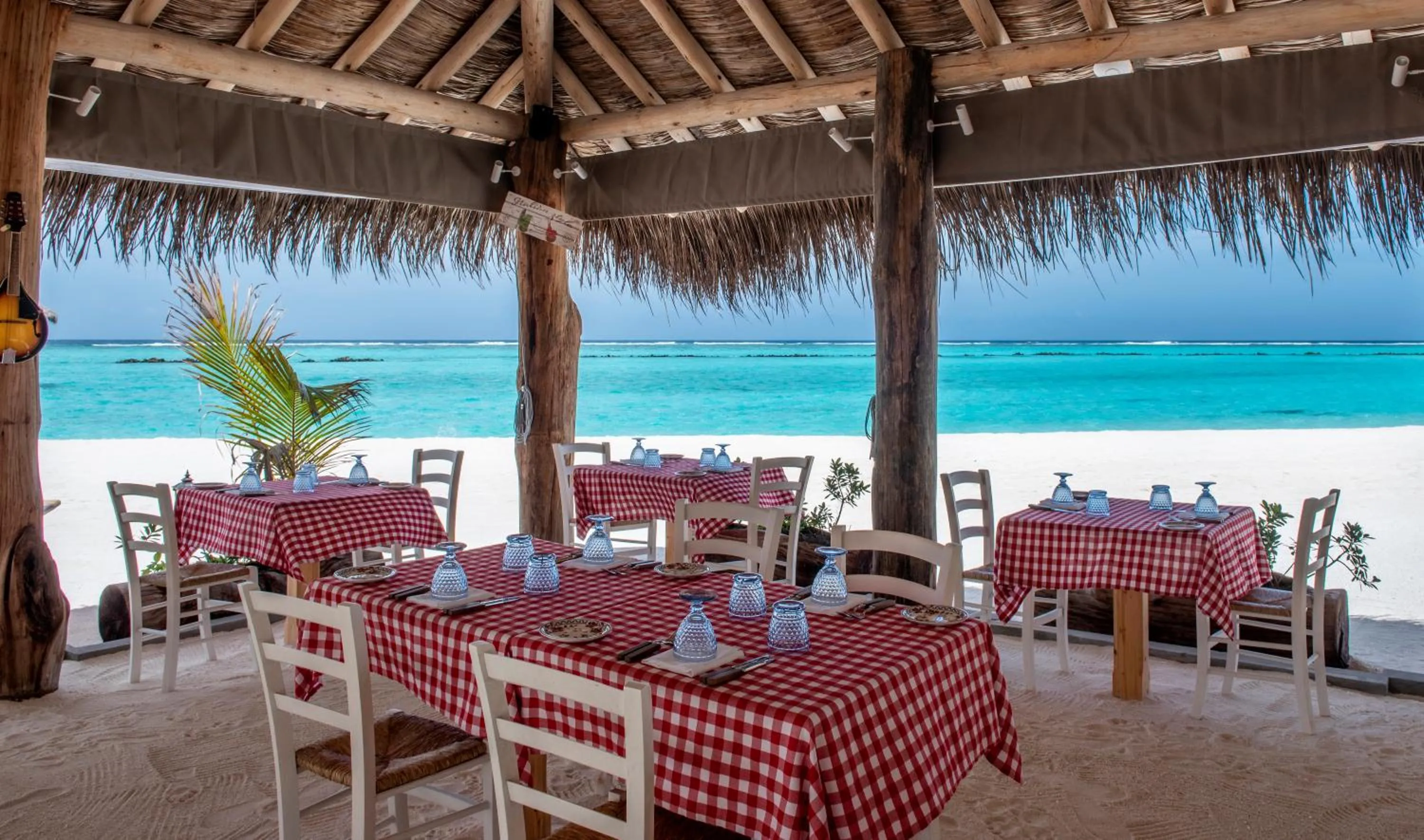 Restaurant/places to eat in You & Me Maldives - Adults Only - Premium All-Inclusive