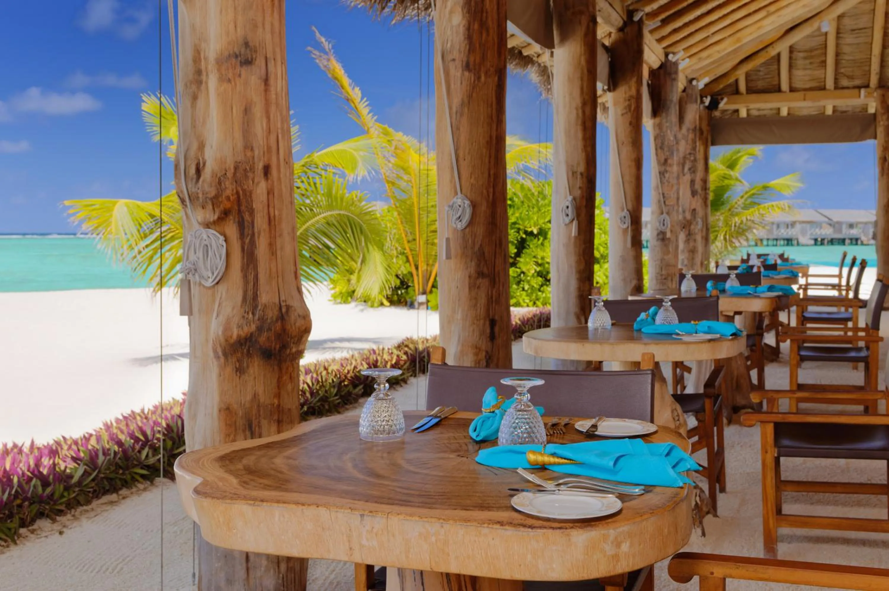 Restaurant/places to eat in You & Me Maldives - Adults Only - Premium All-Inclusive