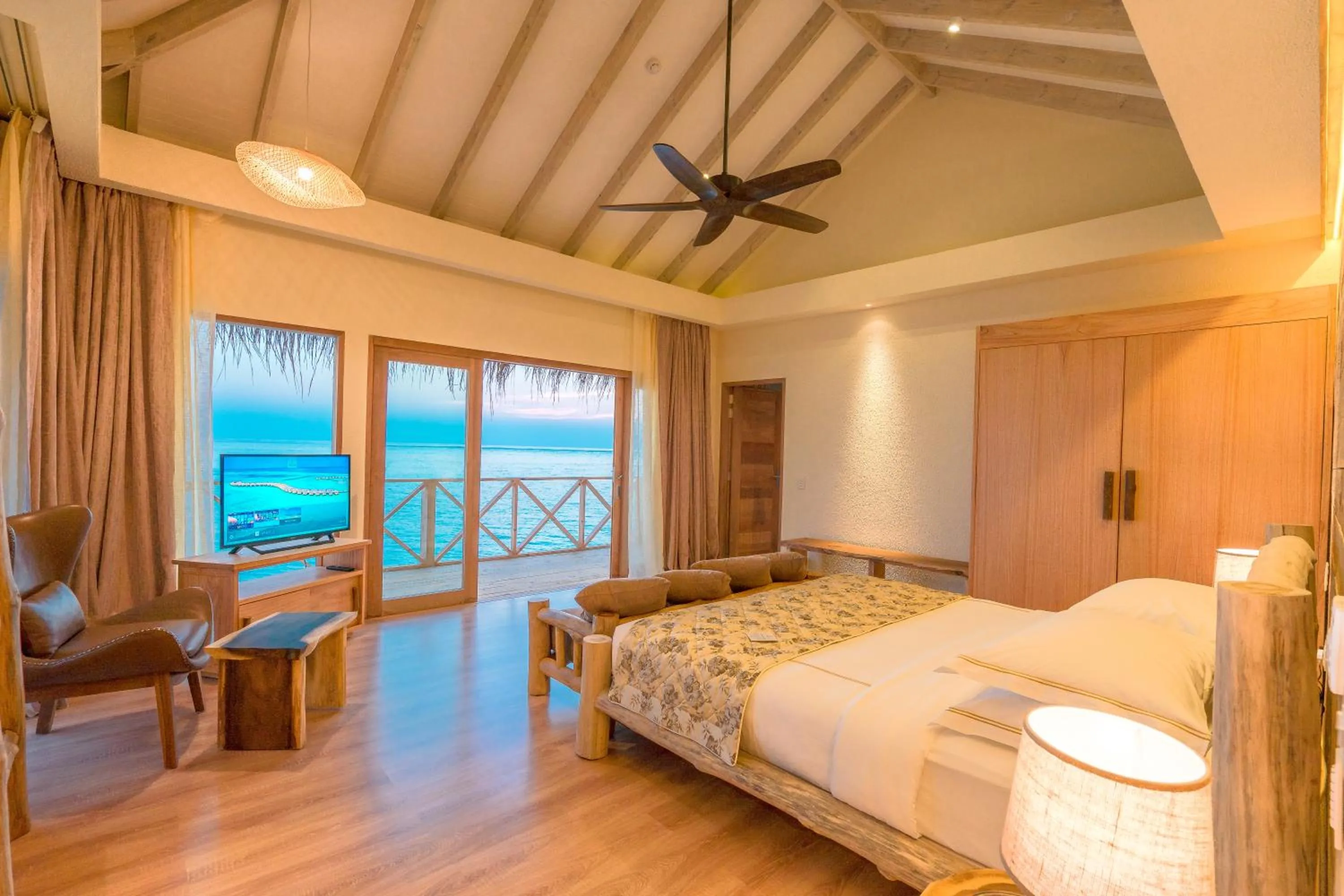 Bed in You & Me Maldives - Adults Only - Premium All-Inclusive