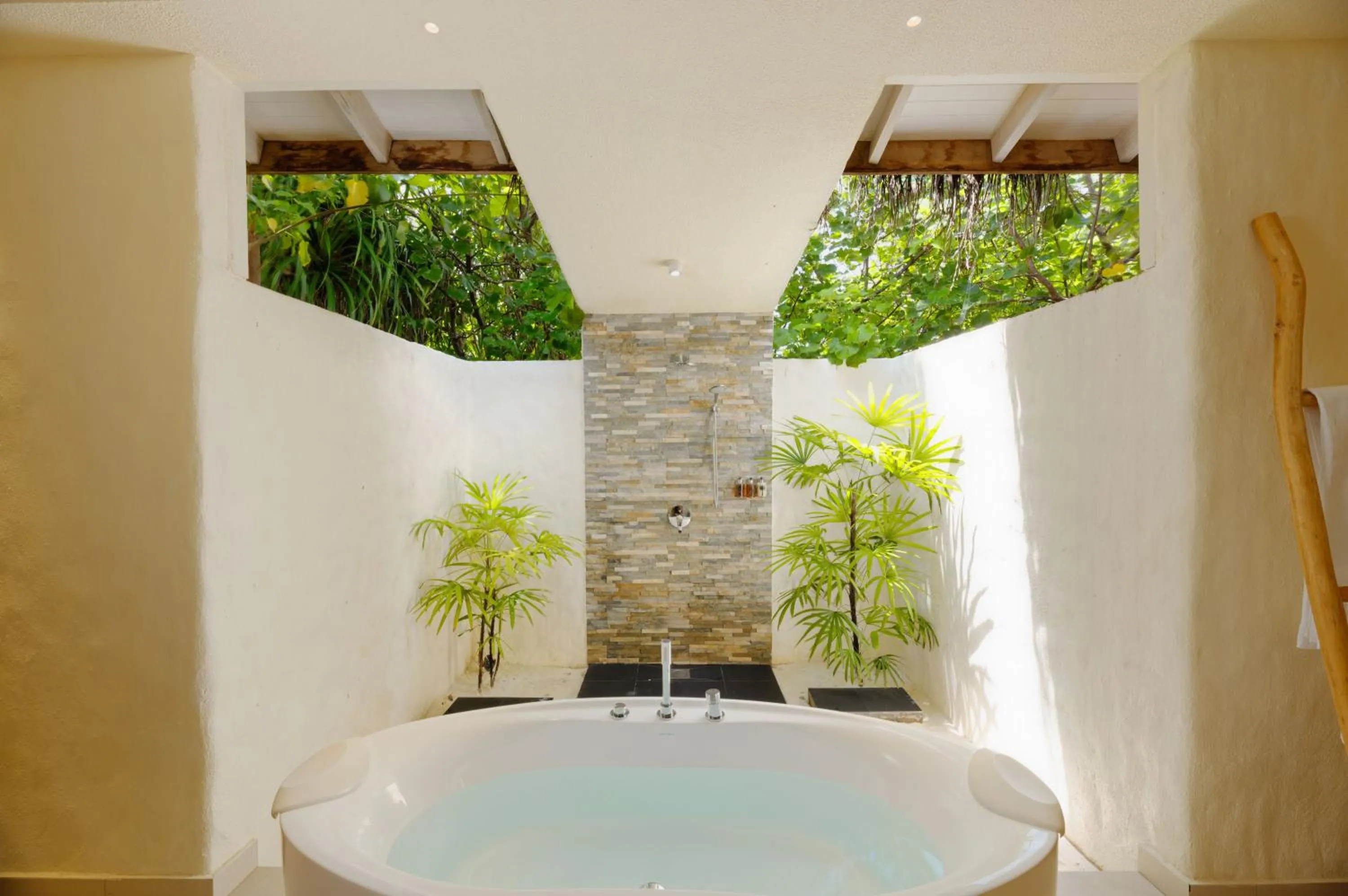 Bath in You & Me Maldives - Adults Only - Premium All-Inclusive