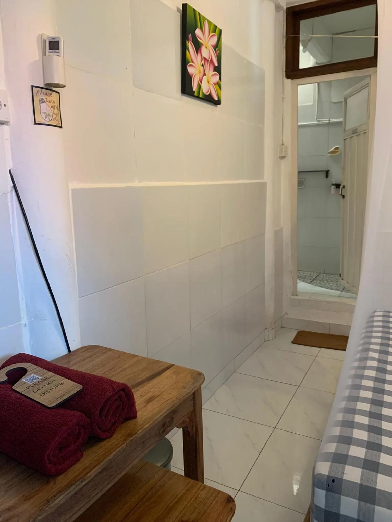 Bathroom, Bed in Seabreeze Hostel Bali