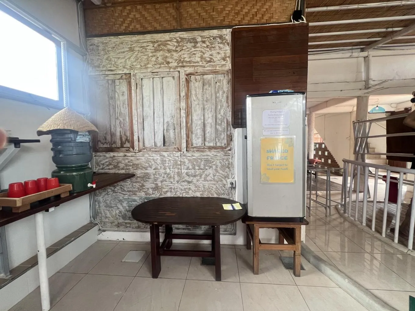 Kitchen or kitchenette in Seabreeze Hostel Bali