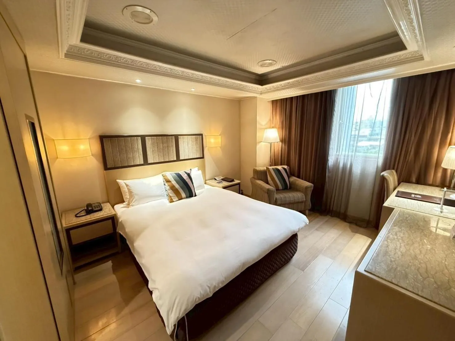 Photo of the whole room, Bed in Taipei Charming City Hotel