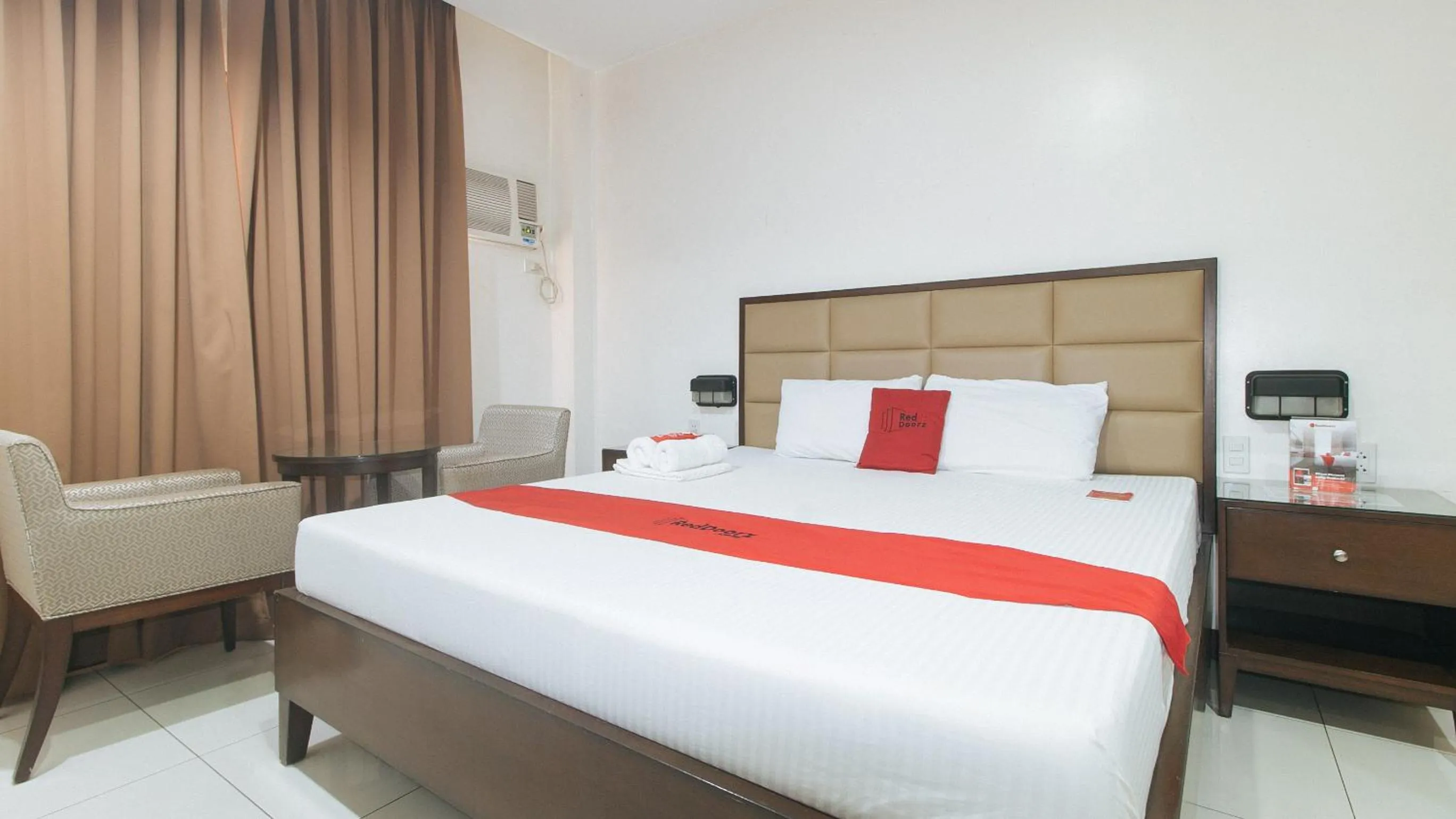 Bed in RedDoorz near Angeles University Foundation