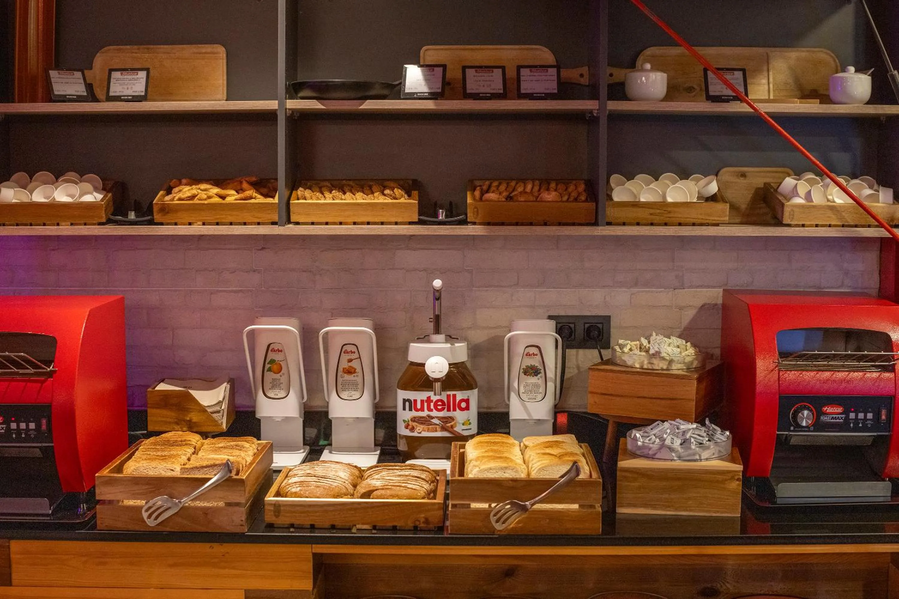 Buffet breakfast in Sholeo Lodges Los Gigantes