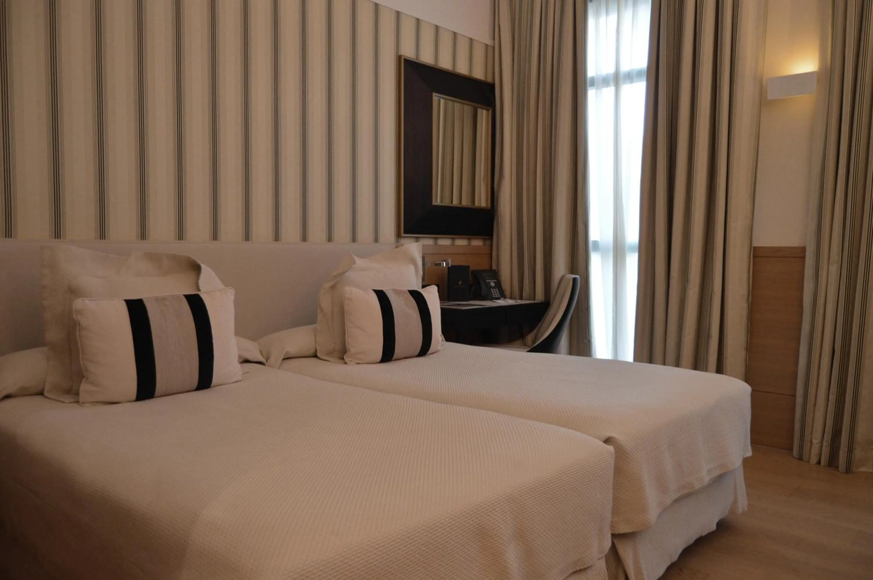 Photo of the whole room, Bed in Gran Hotel Sardinero