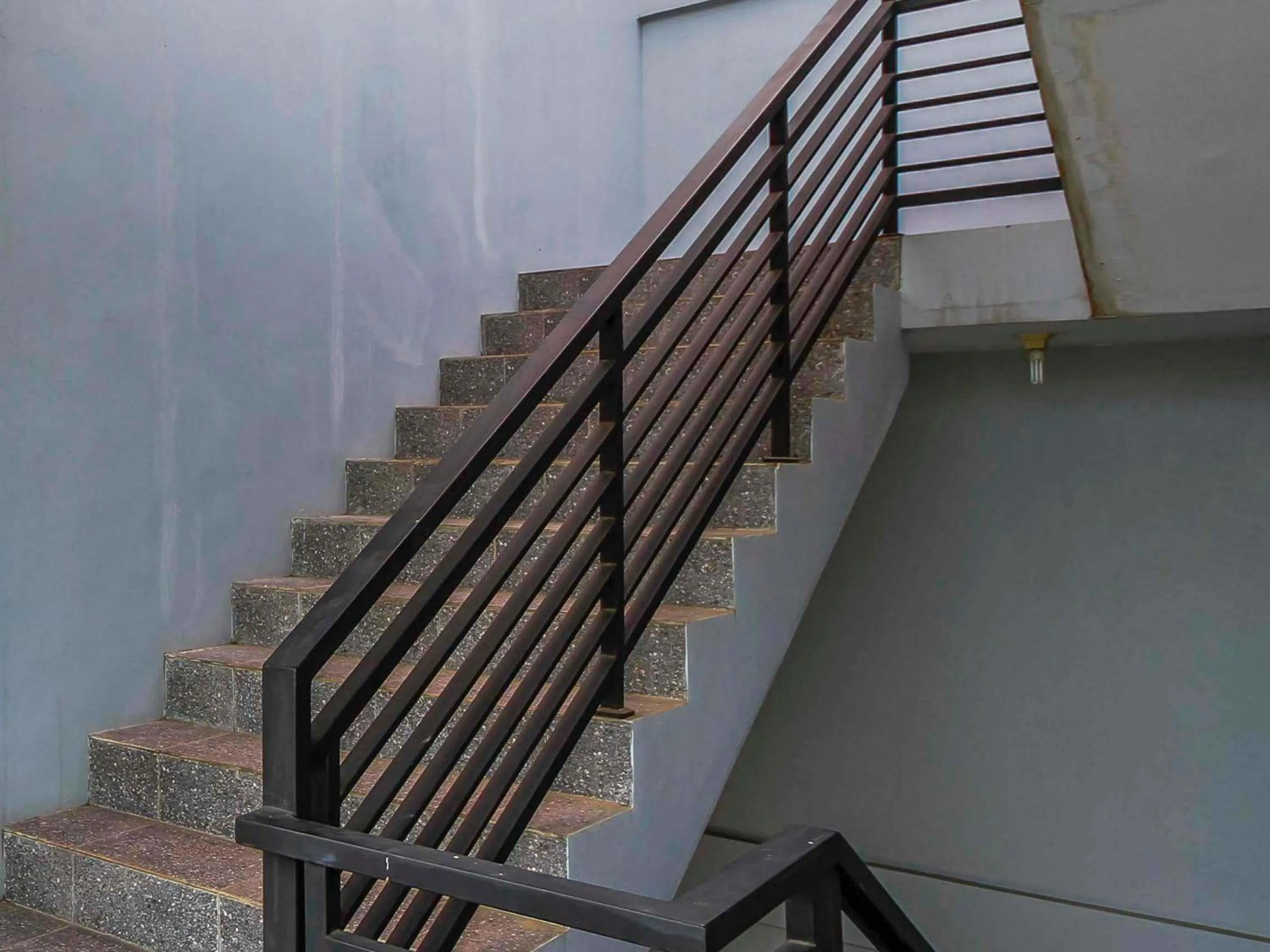 Property building in RedDoorz @ Jagakarsa 2