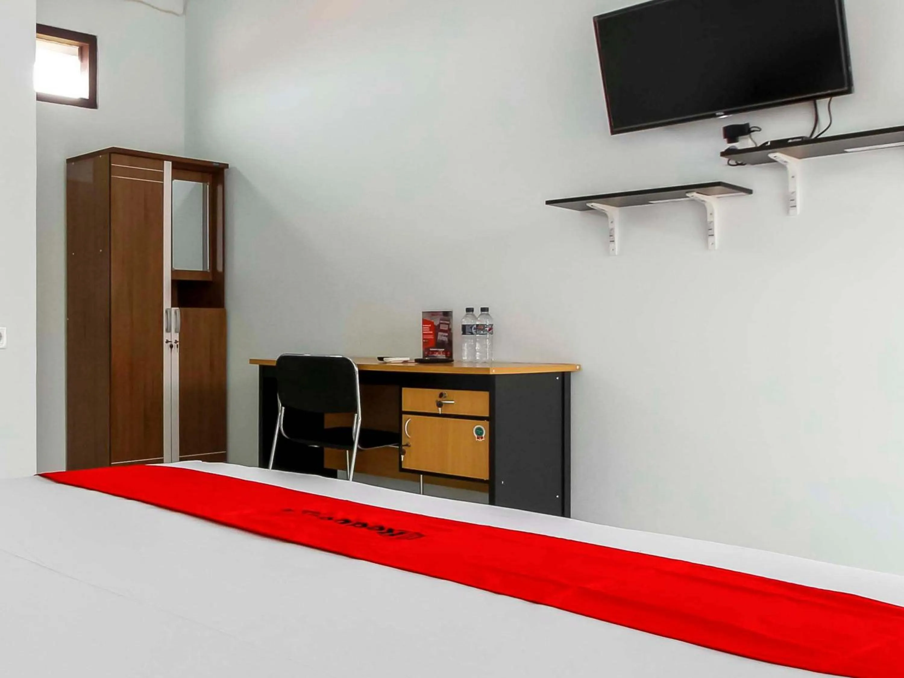 Bedroom in RedDoorz @ Jagakarsa 2