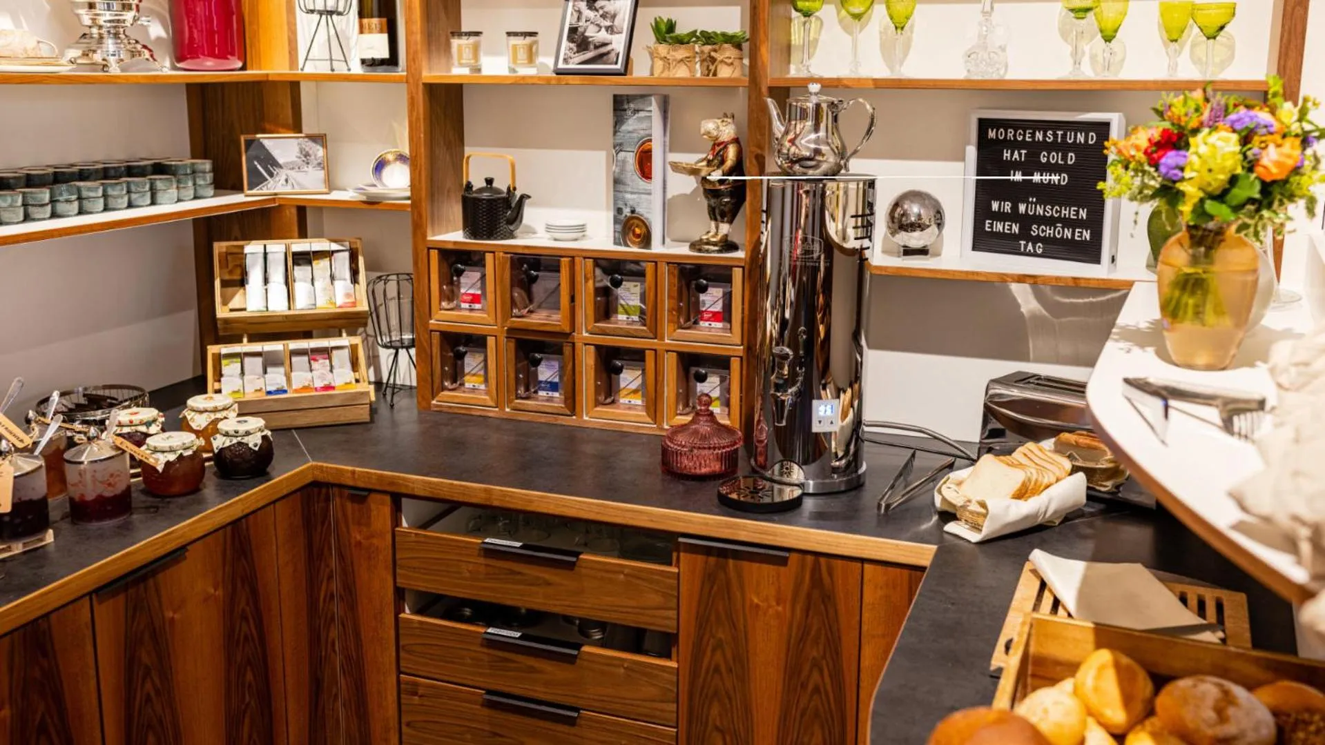 Buffet breakfast in BC Hotel Bad Kreuznach mit Restaurant Mühlentor