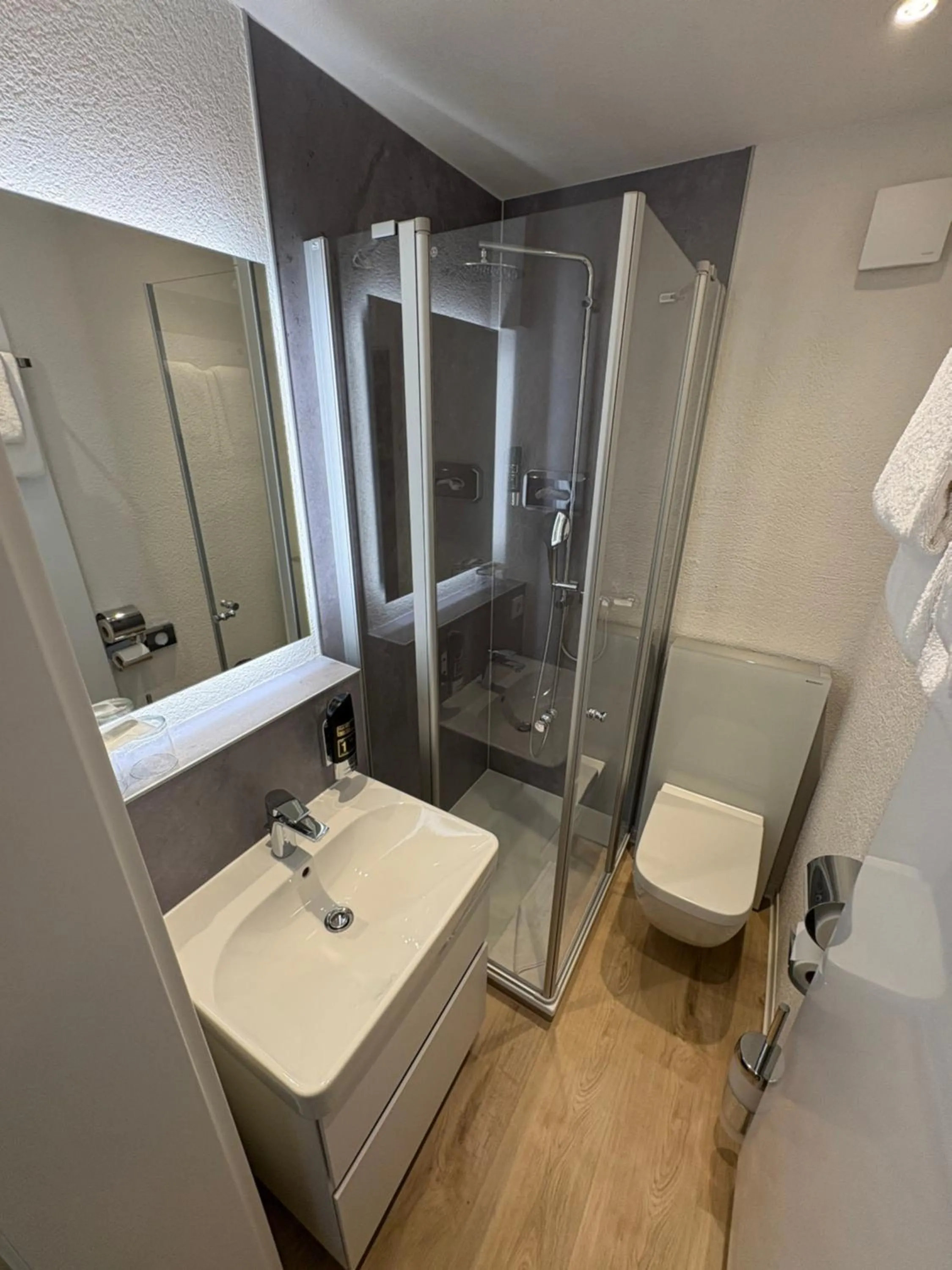 Shower in BC Hotel Bad Kreuznach mit Restaurant Mühlentor