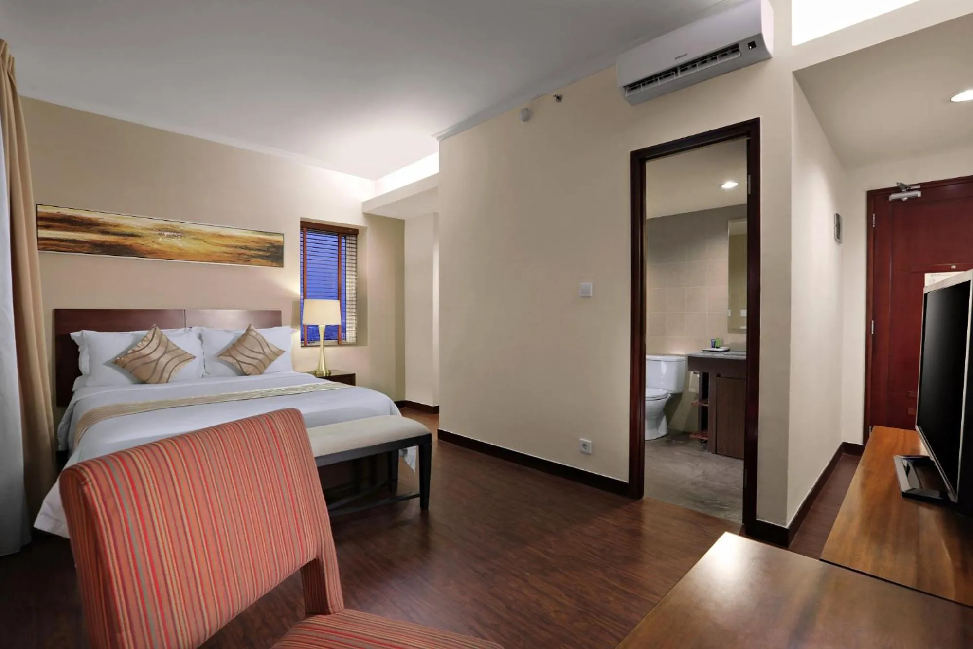 Bedroom, Bed in Grand Dafam Ancol Jakarta